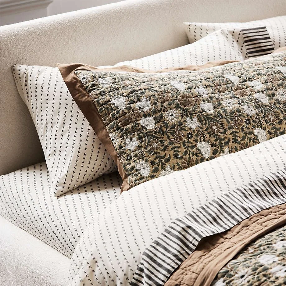 Crate_Bedding_8.jpg