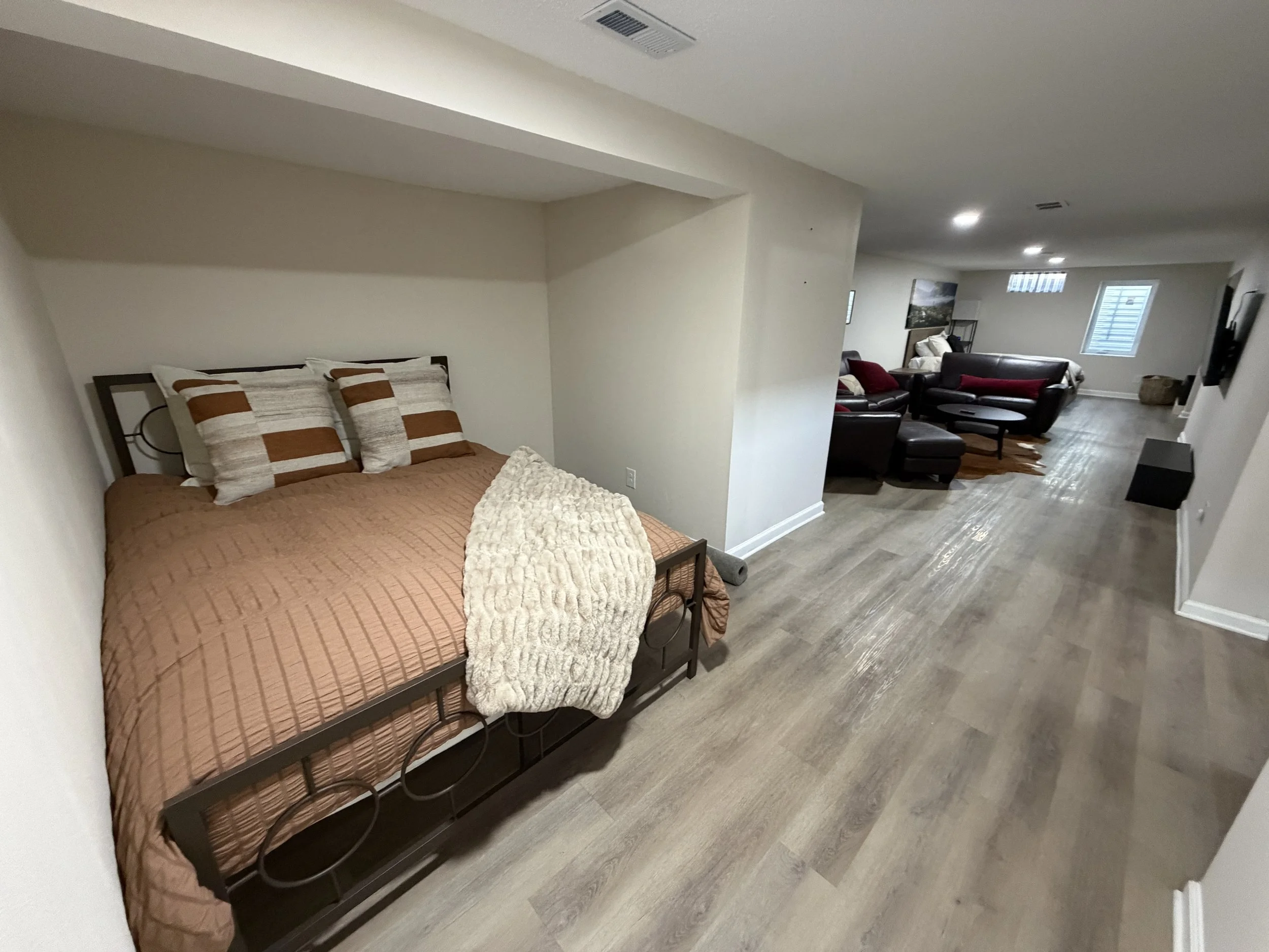 Lower-level sleeping area.
Accommodates 4 separate sleeping areas.