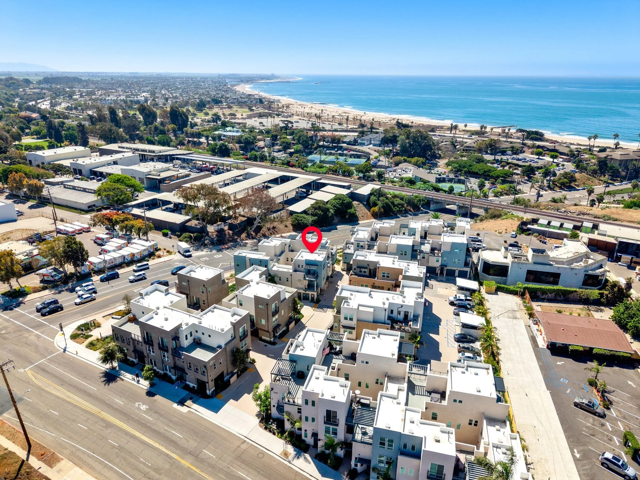 1276 E. Thompson Blvd., #101 is Approximately 1/4 Mile from San Buenaventura Beach
