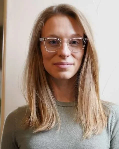 
Smedes Scovil (New York, USA)  is a creative strategist specializing in cultural insight and consumer research, using brand strategy, semiotics, and qualitative research to uncover the drivers of human behavior and help brands navigate complexity wi