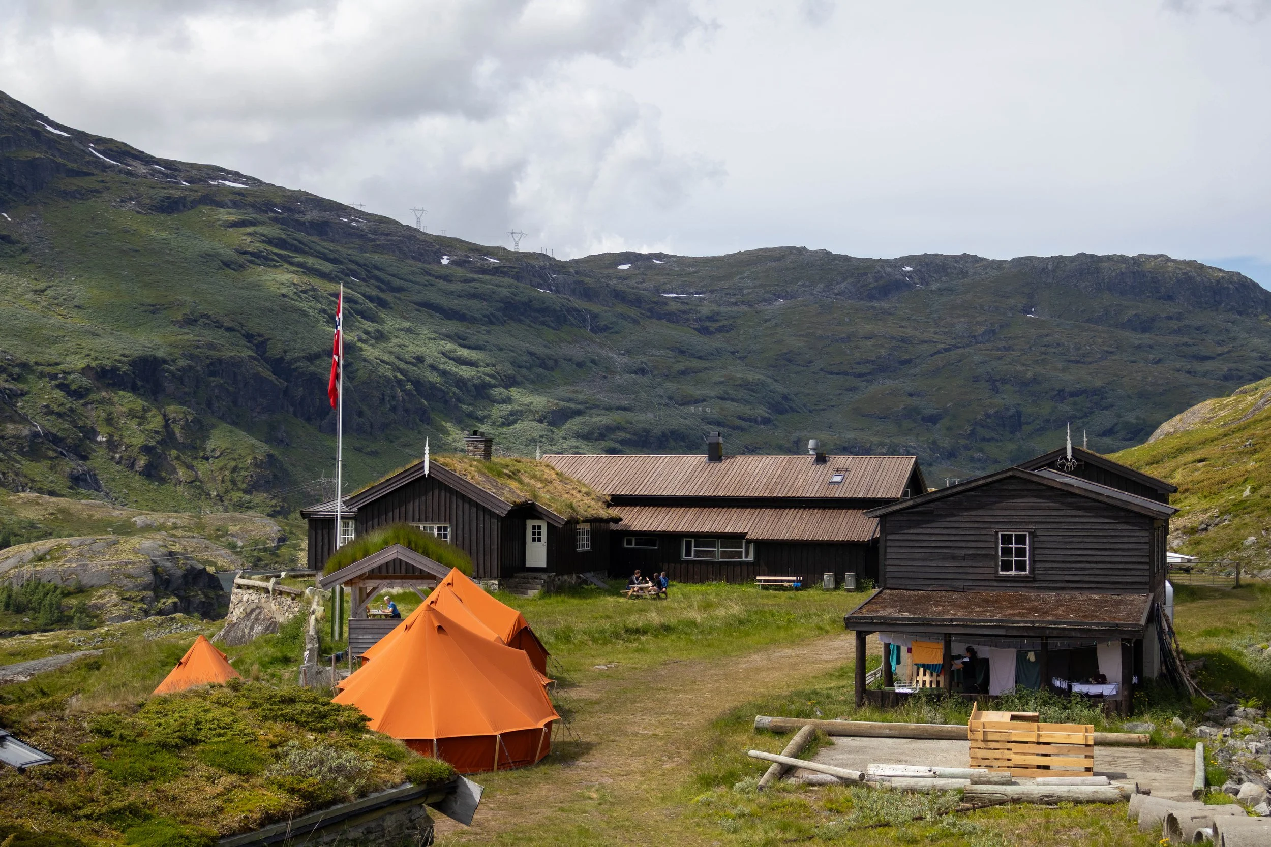 Steinbergdalshytta coming from Geiterygghytta.