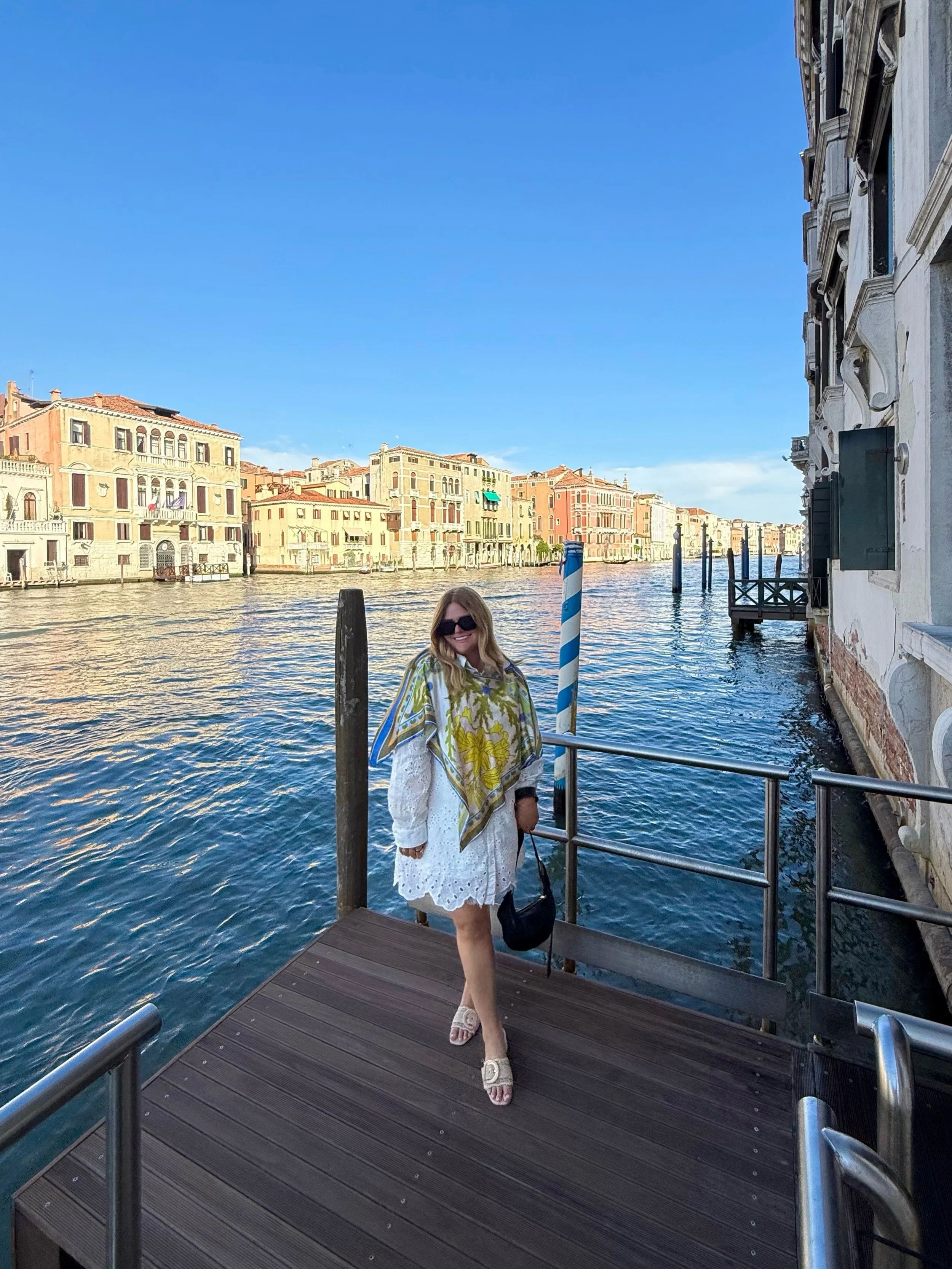 Catch me on a water taxi 🇮🇹

There&rsquo;s something so special about Venice, especially hopping between the surrounding islands like Murano, Burano, and Lido. Each one has its own personality (colorful glass, colorful houses, and a completely diff