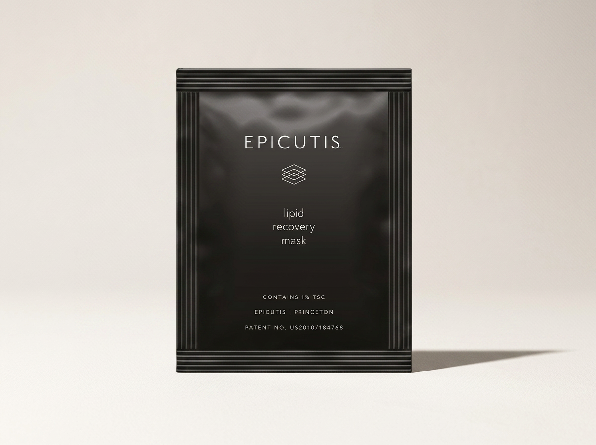 Sachet negro de mascarilla capilar epicutis para recuperación de lípidos, con 1% de TSC, elaborado en Princeton, con patente US2010/184768.