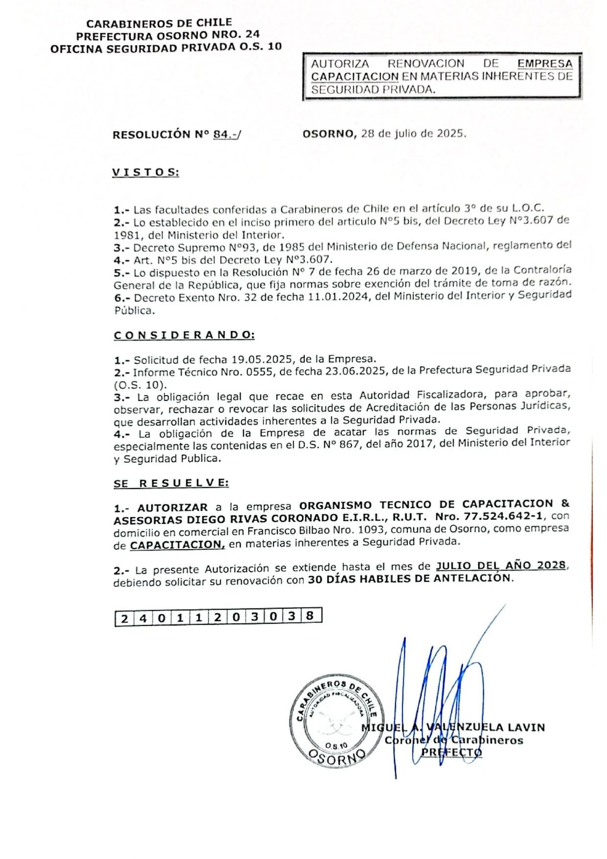 Documento oficial de Carabineros de Chile autorizado para renovar un curso de capacitación en seguridad privada, firmado por el coronel de Carabineros Miguel Valenzuela Lavín.