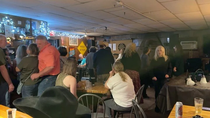 I guess you could say I covered some ground this weekend. Pistoleros at Shutesbury Athletic Club and some random band at Deja Brew in Wendell on Friday, dagger moth caterpillar friend at Puffers Pond, the tale end of @lisabastoni and some of the Hend