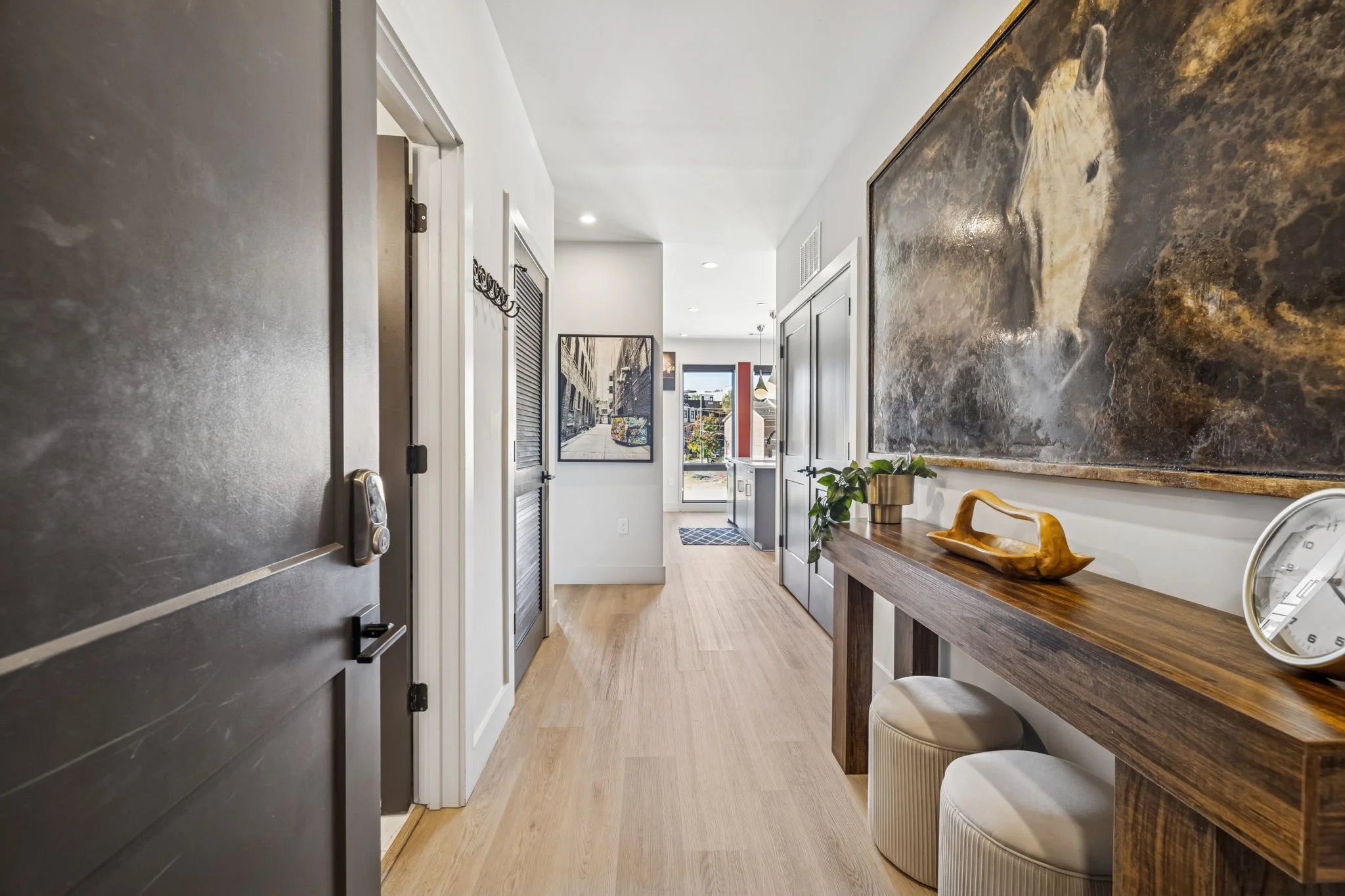 2-303 31st Ave N apt 517 - 002 (2).jpg