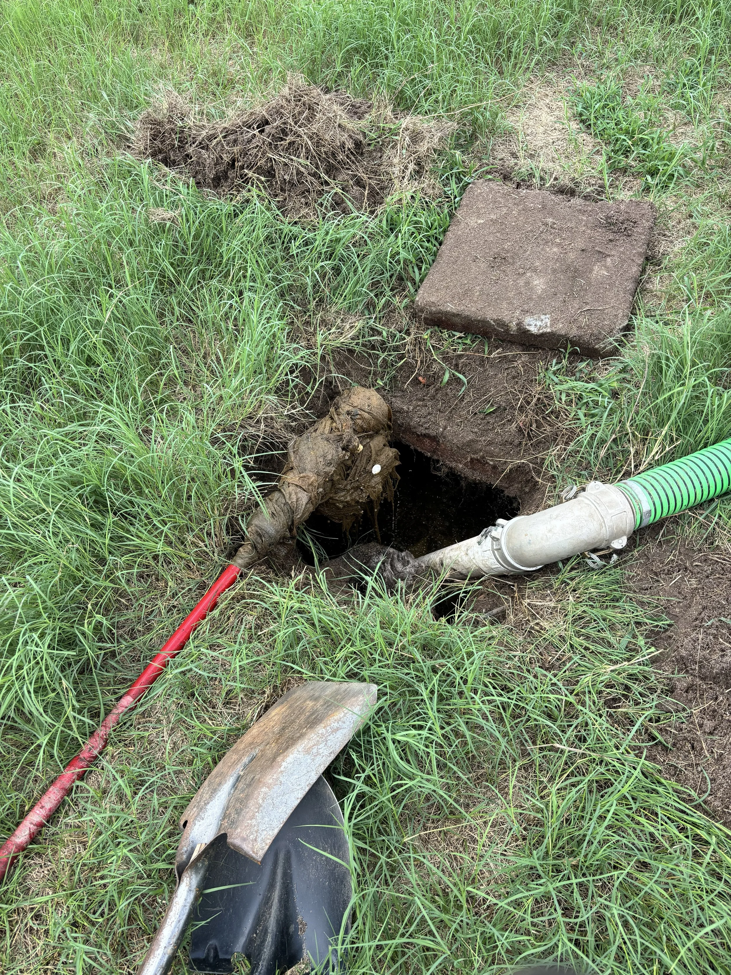 What not to put in the septic tank. Wipes!