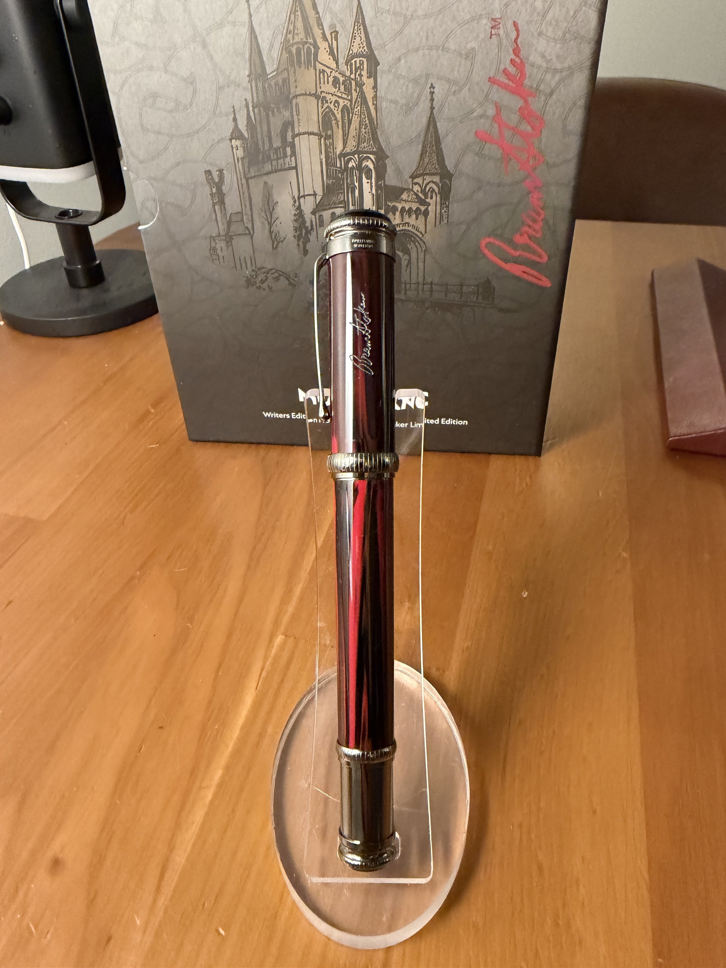 Review: Montblanc Homage to Bram Stoker Fountain Pen