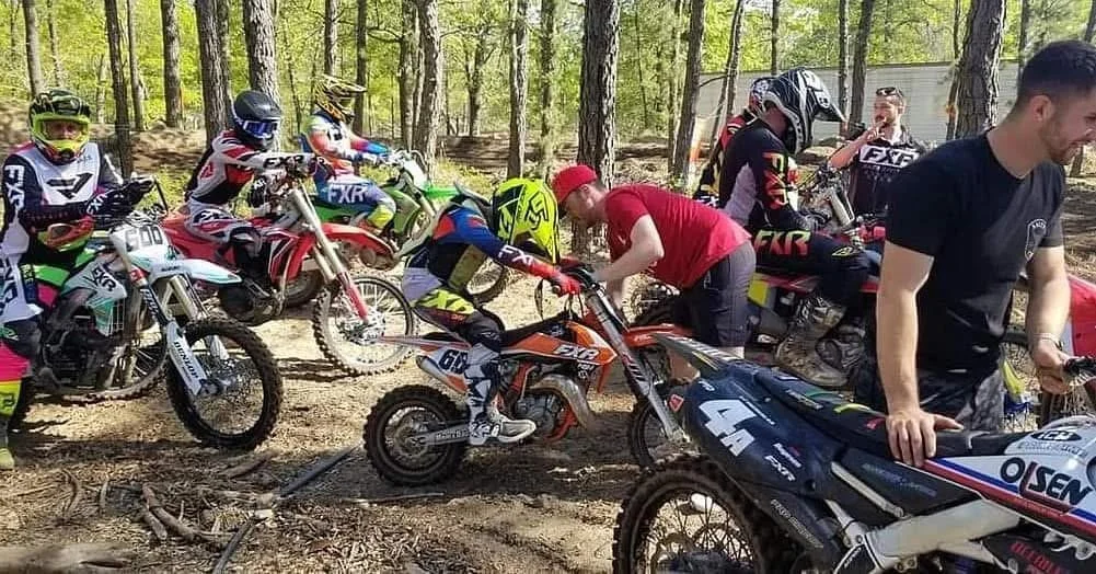 Chris Moore, coaching riders at the 
RPMG/FXR/ Rez Bev/ R Jerky/ A1 Hydro / M1 Strong Ride day