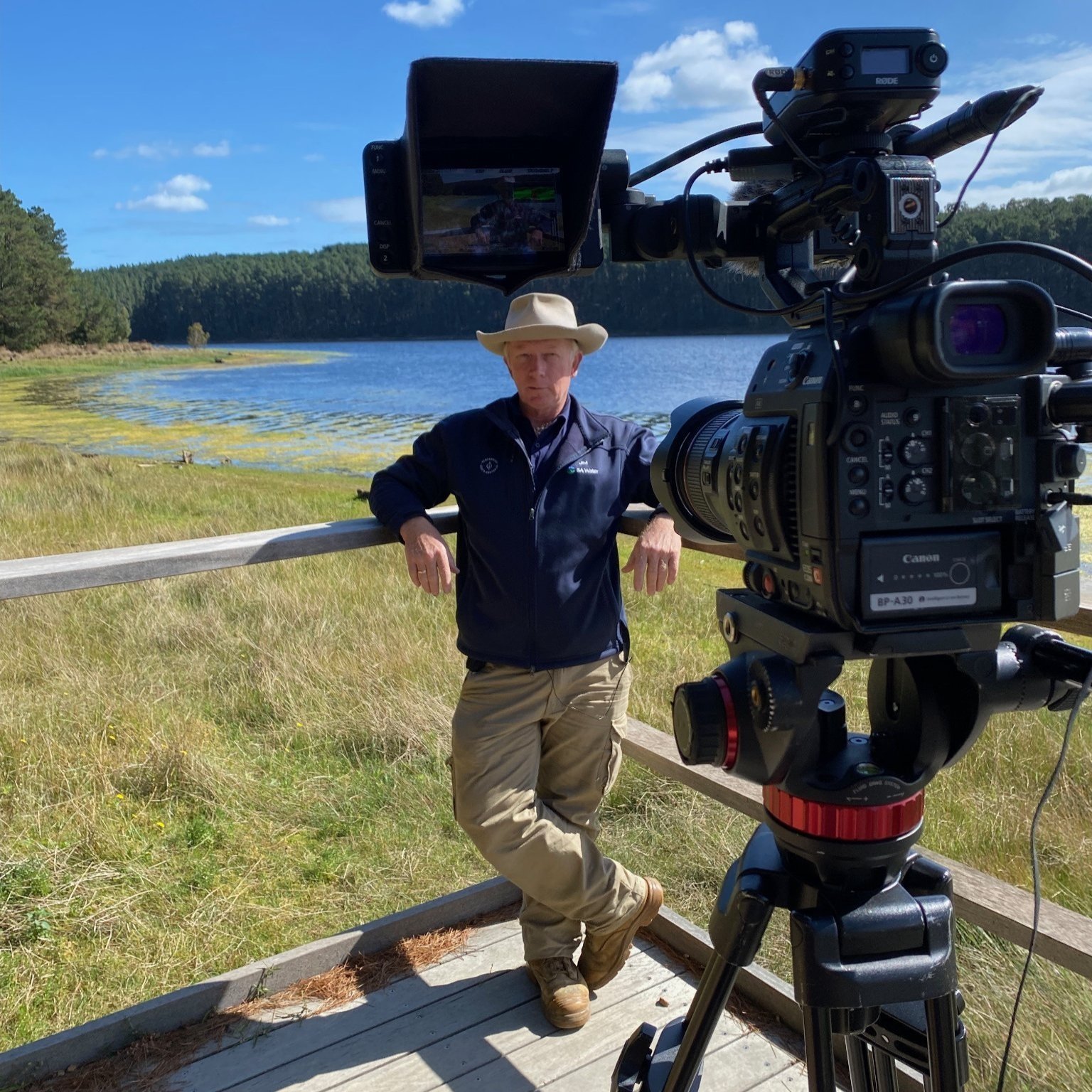 Speak to the Camera with Confidence: Best Practices for Direct-to-Camera Content (and a Touch of Humor and Heart!)