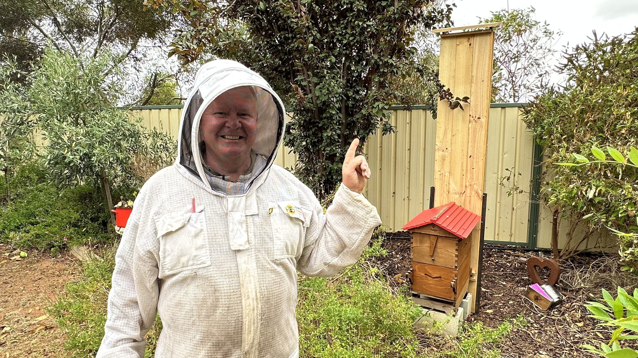 DIY Bee Chimney: Guiding FlowHive Bees Over the Fence with The Bush Bee Man