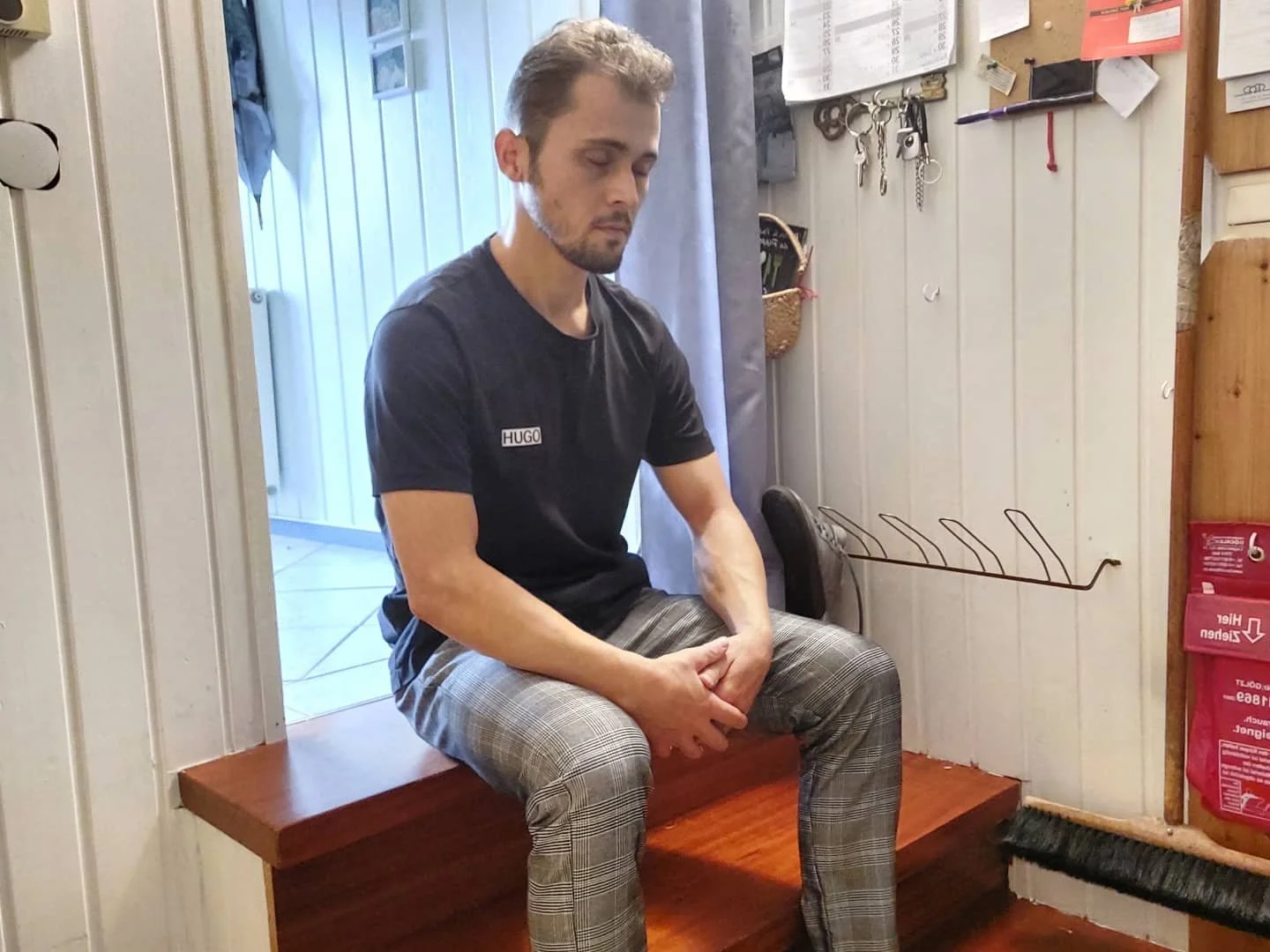 Ein einfacher Weg klare Entscheidung zu treffen ist sich regelm&auml;&szlig;ig in eine Lage zu versetzen in der eine klare Entscheidung zur nat&uuml;rlichen Konsequenz wird.
.
Jede Aufgabe der wir uns widmen beh&auml;lt einen Teil unserer Aufmerksamk