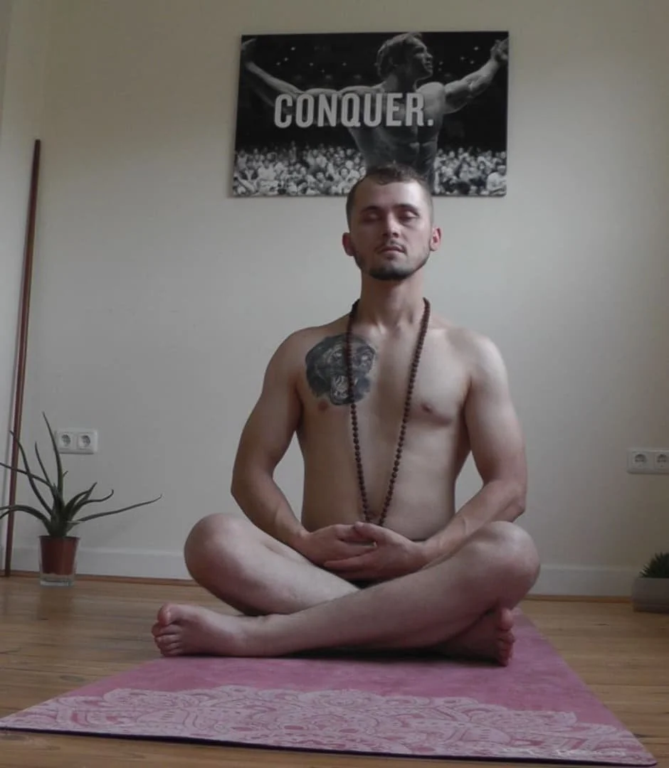 Im Training unterscheidet man #Belastung und #Beanspruchung. Die Belastung ist f&uuml;r alle gleich, sie provoziert Stress damit wir uns anpassen und uns verbessern. Die Beanspruchung hingegen ist die Reaktion auf den Stressimpuls in unserem Innenleb