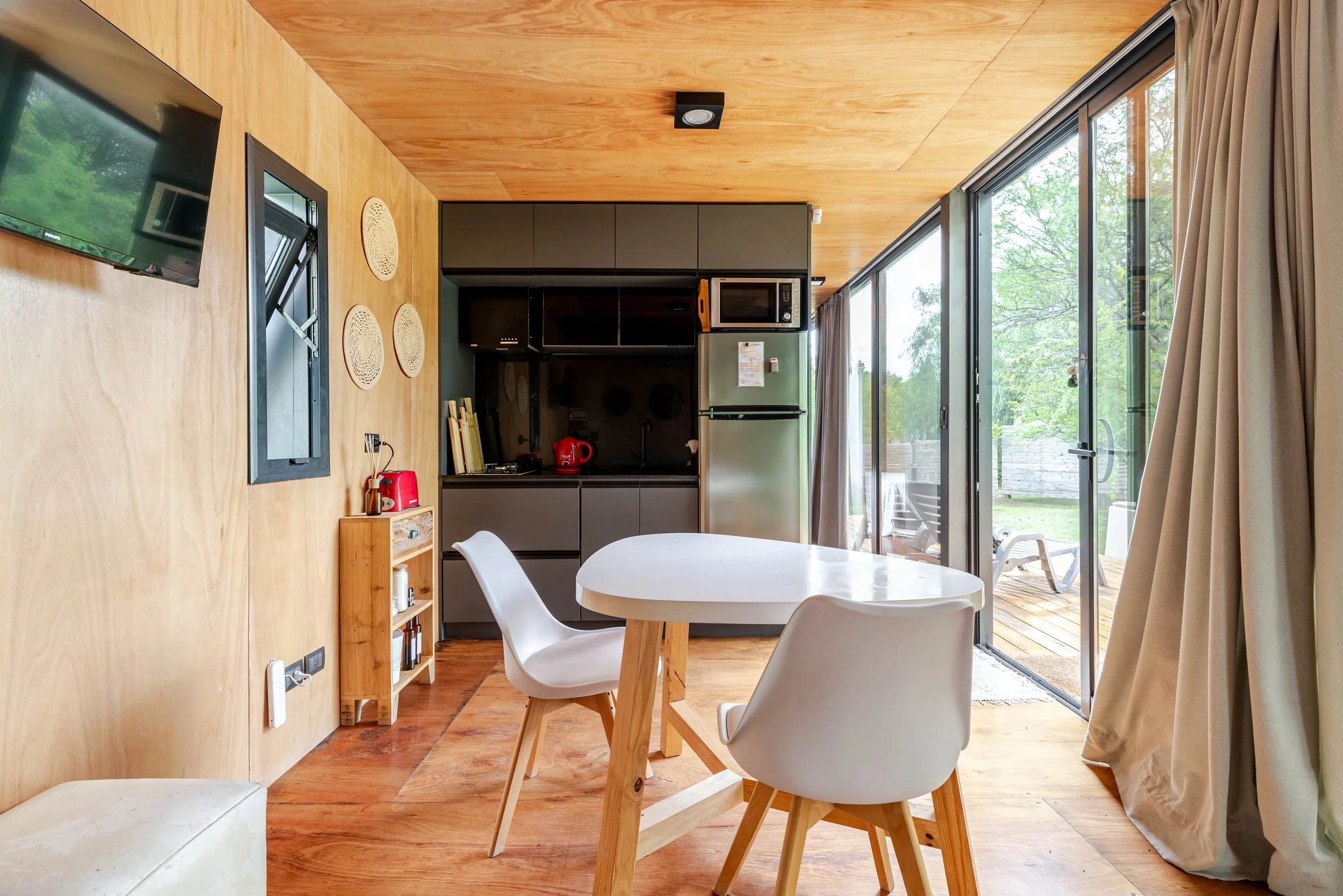 Nidos_modulos_interior_comedorycocina2.jpg