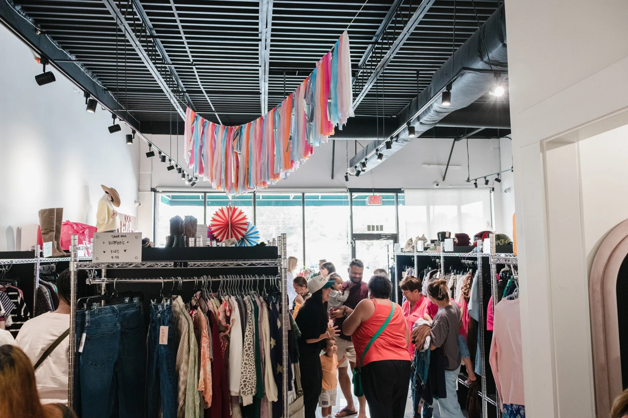 boutique style consignment store where people rent a booth for the week. family friendly for men, women, children, and home decor. secondhand thrifted items