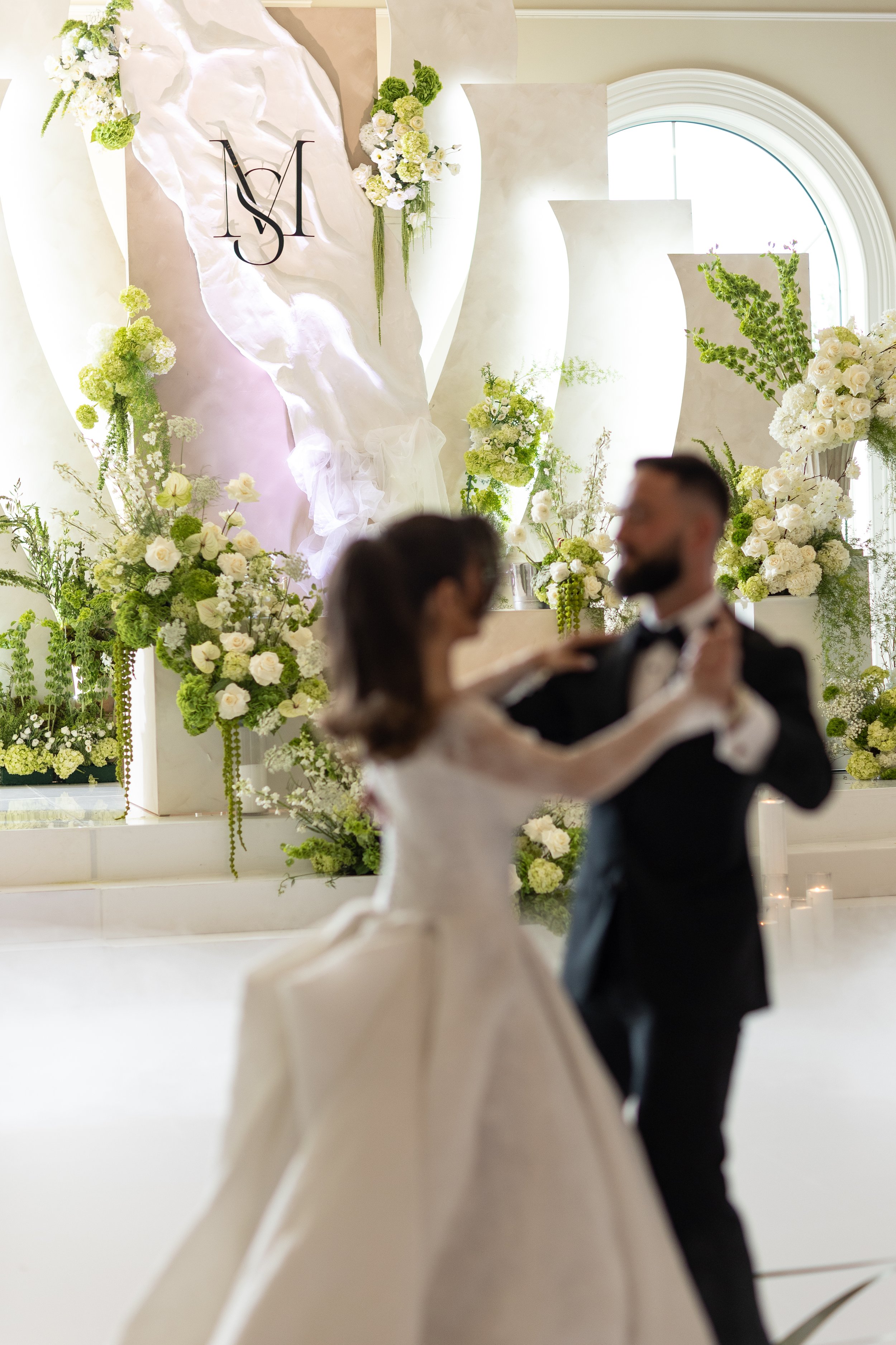 Aria prospect CT luxury backdrop