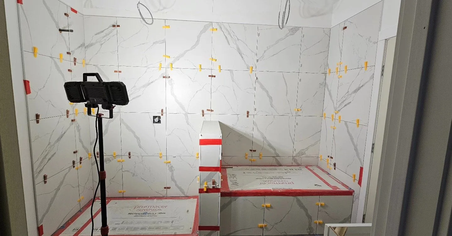 Tub and walk-in shower combination by ALTL Construction 🚧