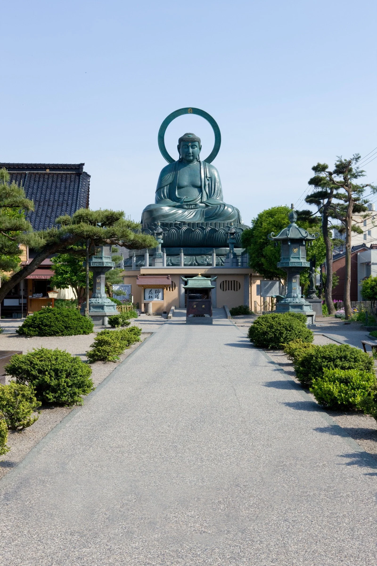Takaoka Daibutsu.