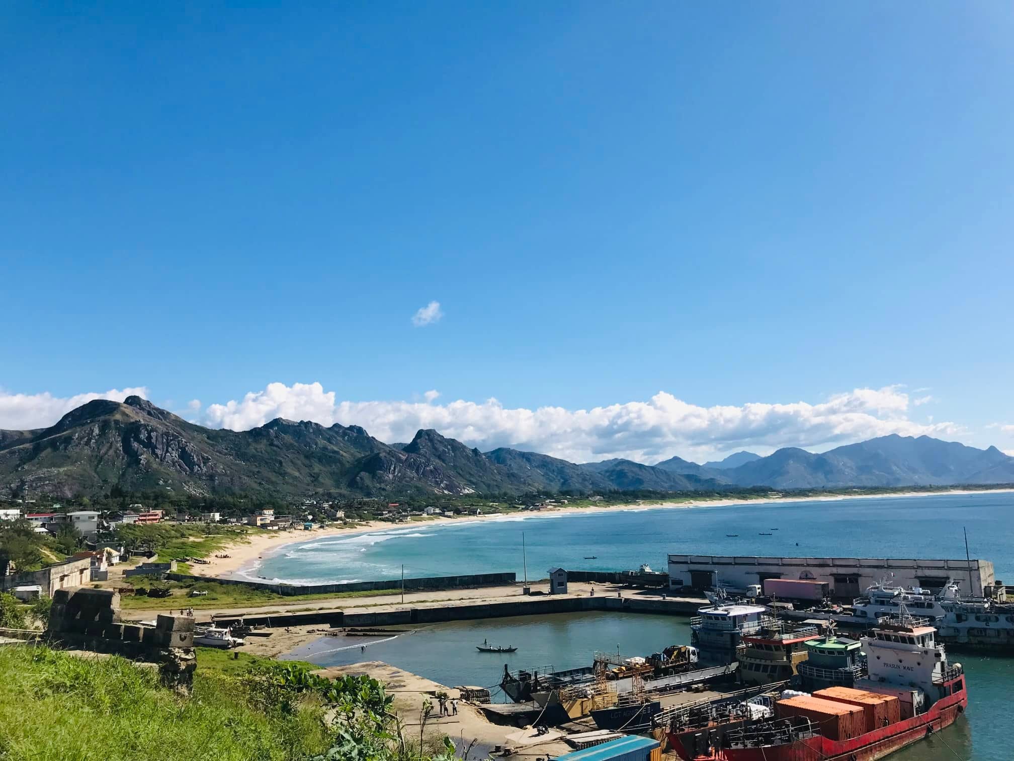 Why Islands Think Differently