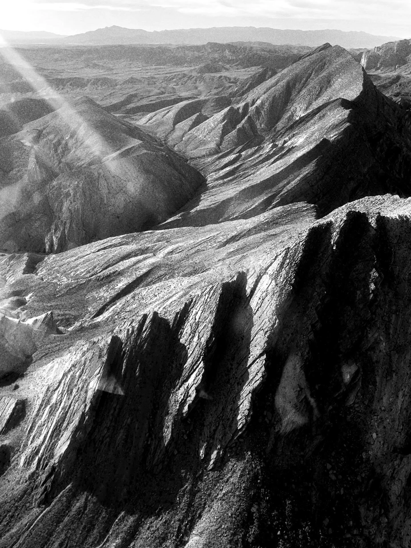 &ldquo;I see the sunrise creepin&rsquo; in,
Everything changes like the desert wind . . . &ldquo;
.
.
.
#valleyoffire