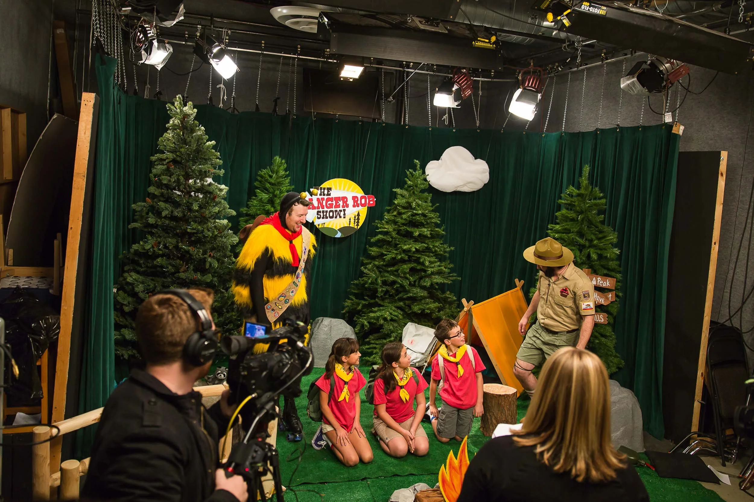 The-Ranger-Rob-Show-KGEMTV-Monrovia-Set-Photography-Lumos-Eleven-Studios-30.jpg