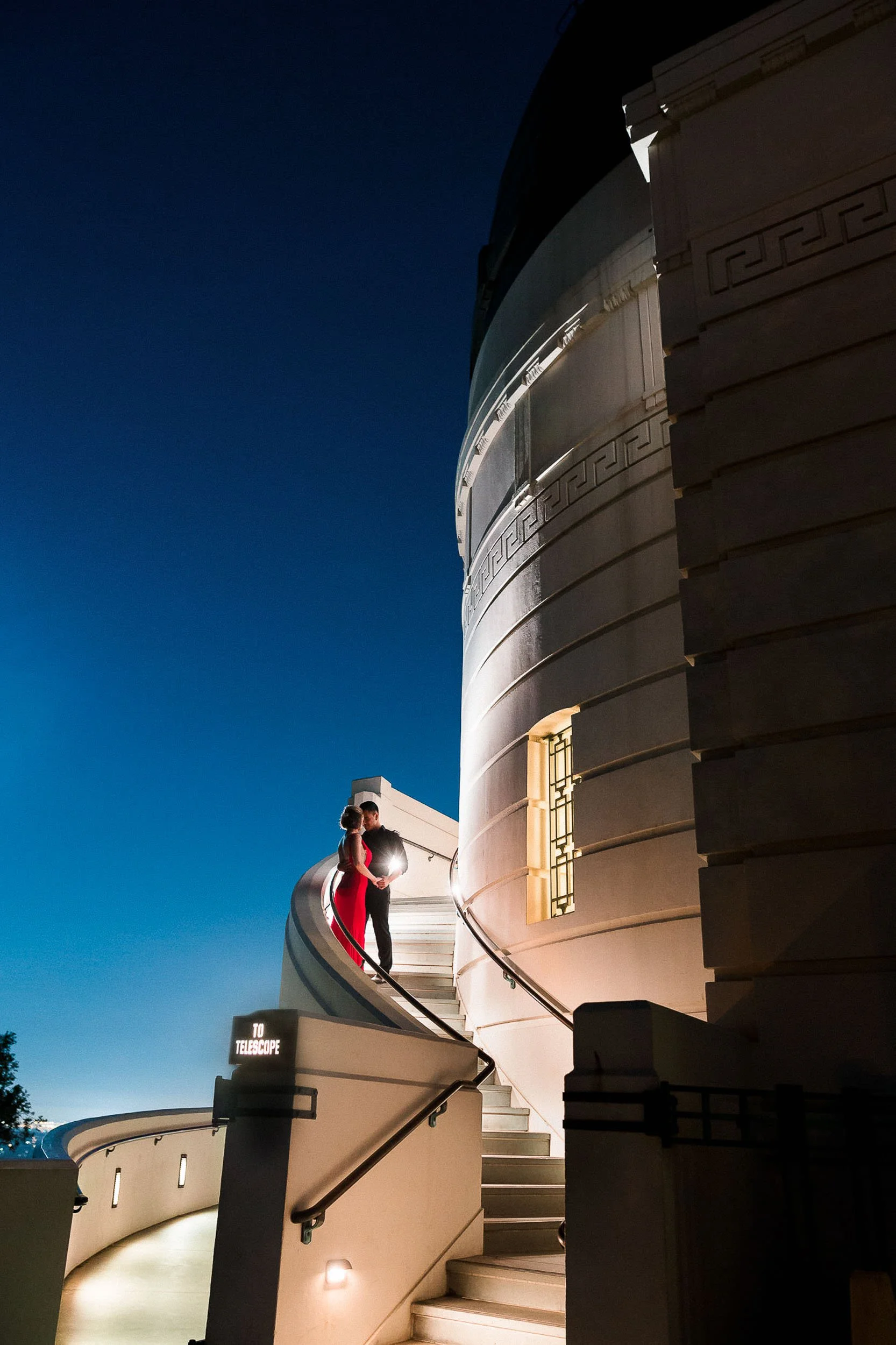 Griffith-Observatory-Los-Angeles-California-Engagement-Photograpy-Lumos-Eleven-Studios-11.jpg