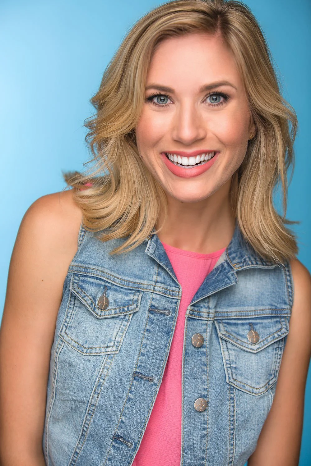 Actor-headshots-commercial-theatrical-Los-Angeles-lumos-eleven-photography-1.jpg