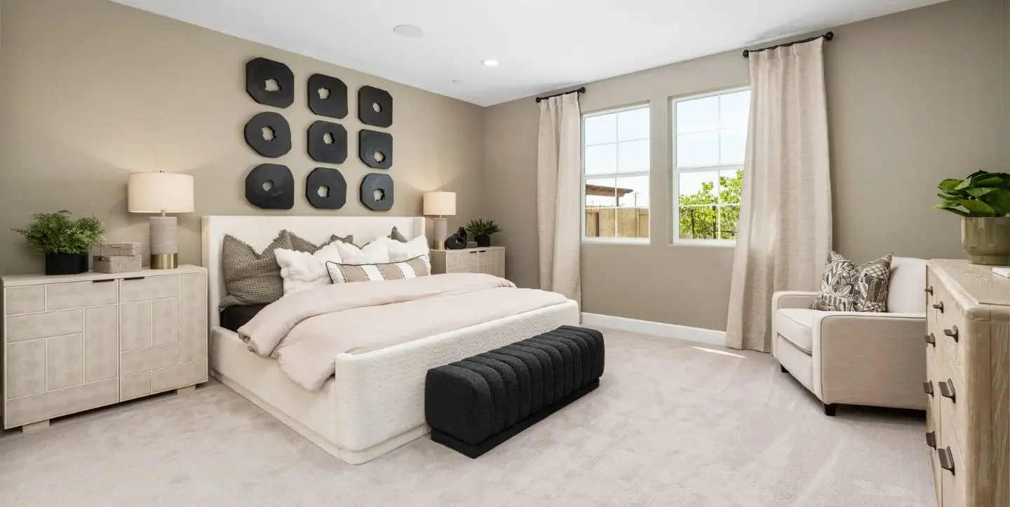 1440x724_The_Pinecrest_Primary_Bedroom.webp