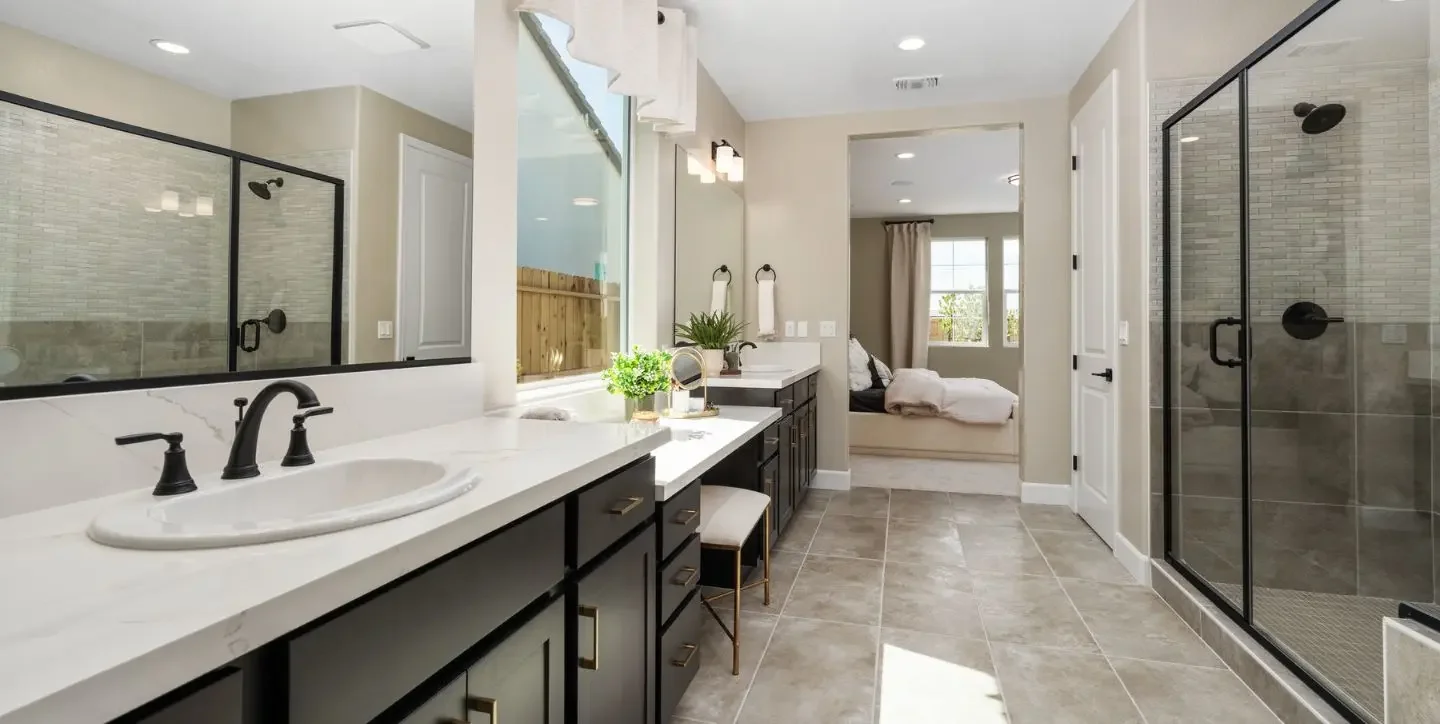 1440x724_The_Pinecrest_Primary_Bathroom.webp