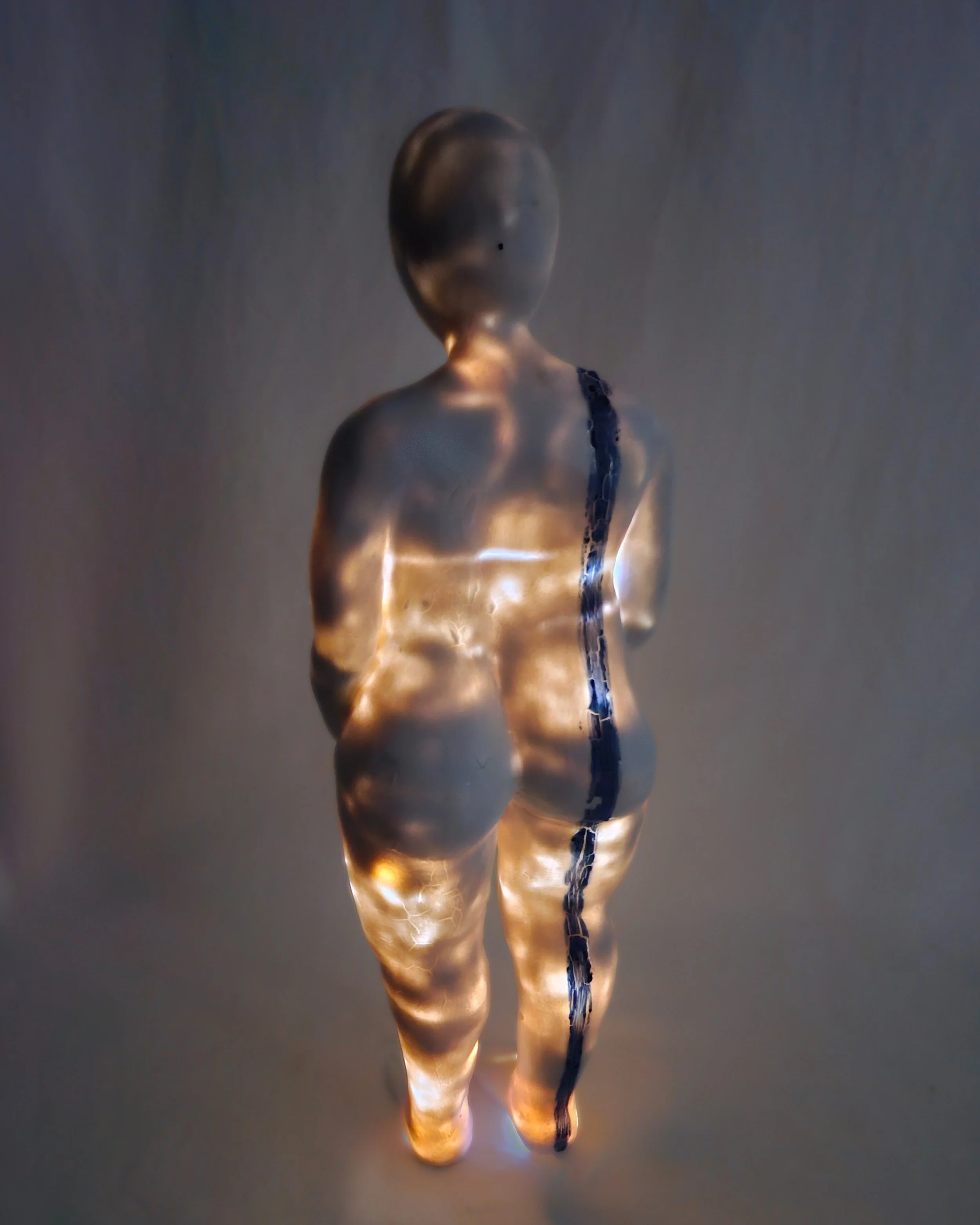 Sümengen Berker, Olgu- Inner light with blue strip 3.jpg