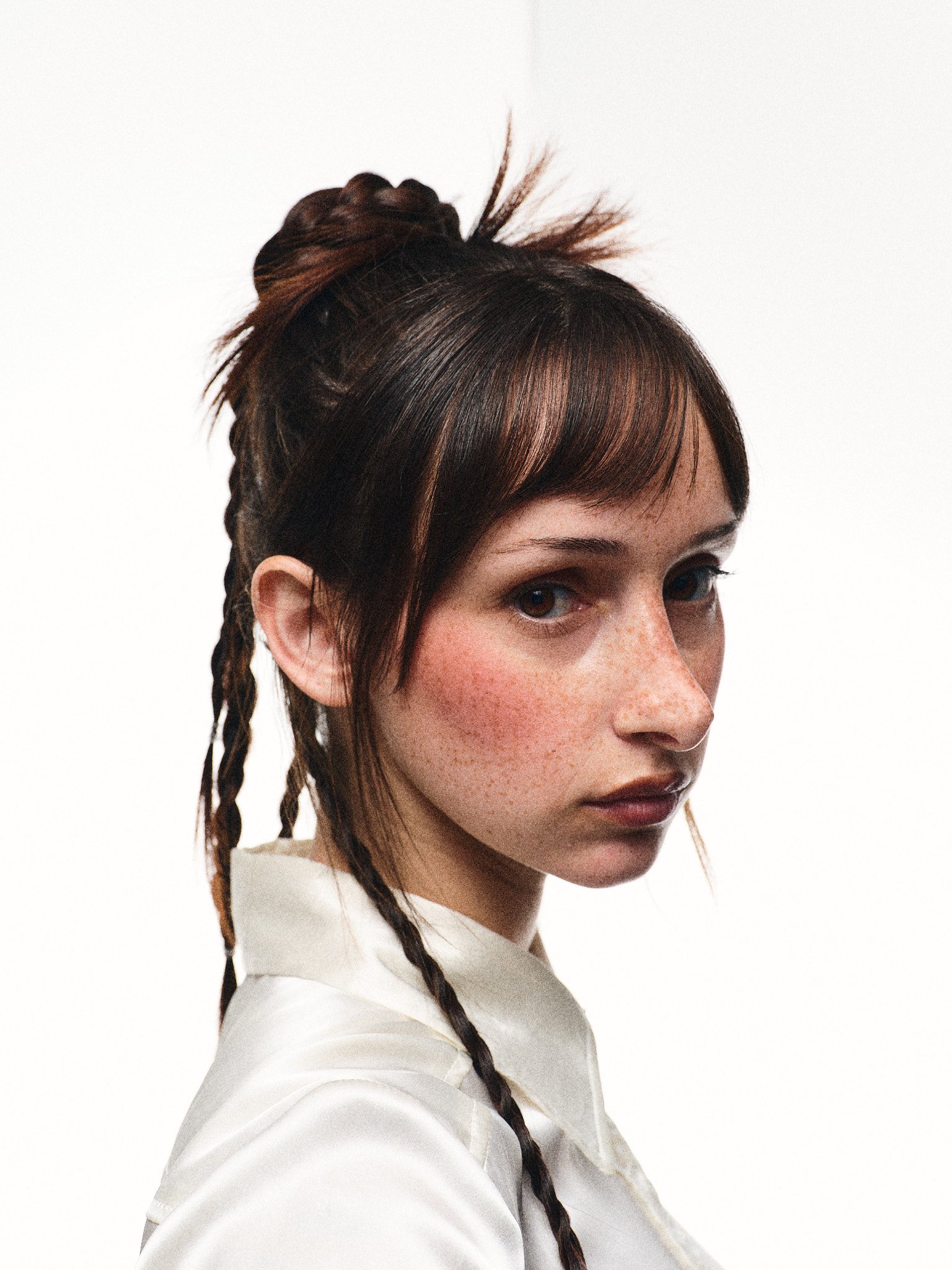 ZOEE IN STUDIO0923.jpg