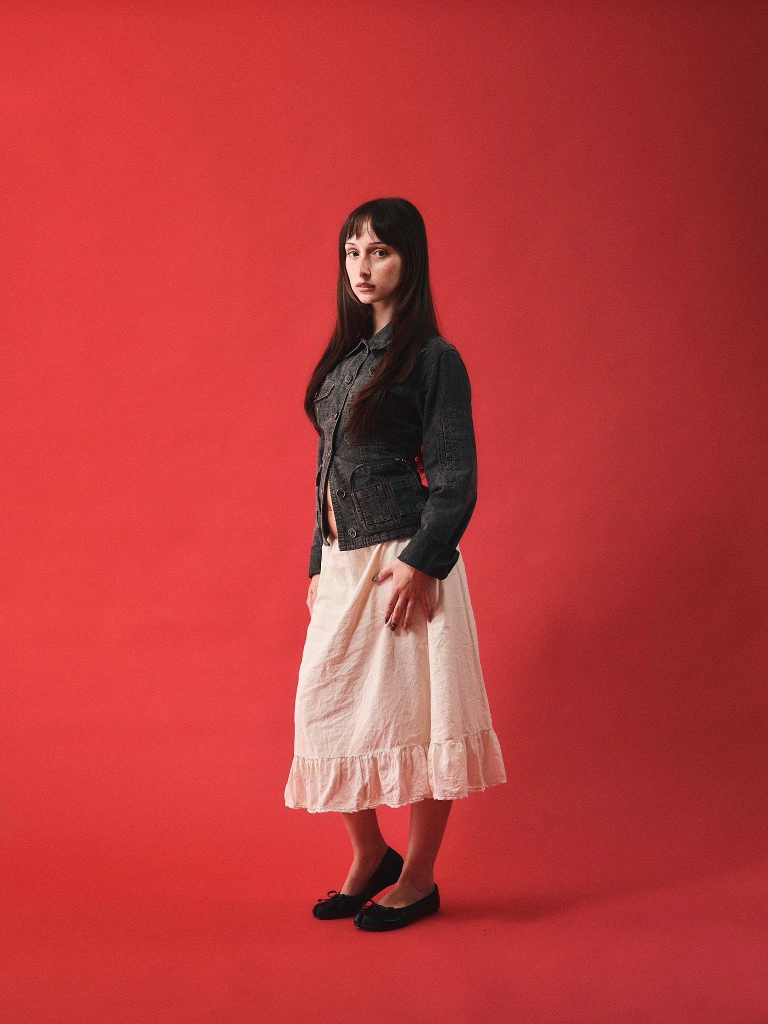 ZOEE IN STUDIO0519.jpg