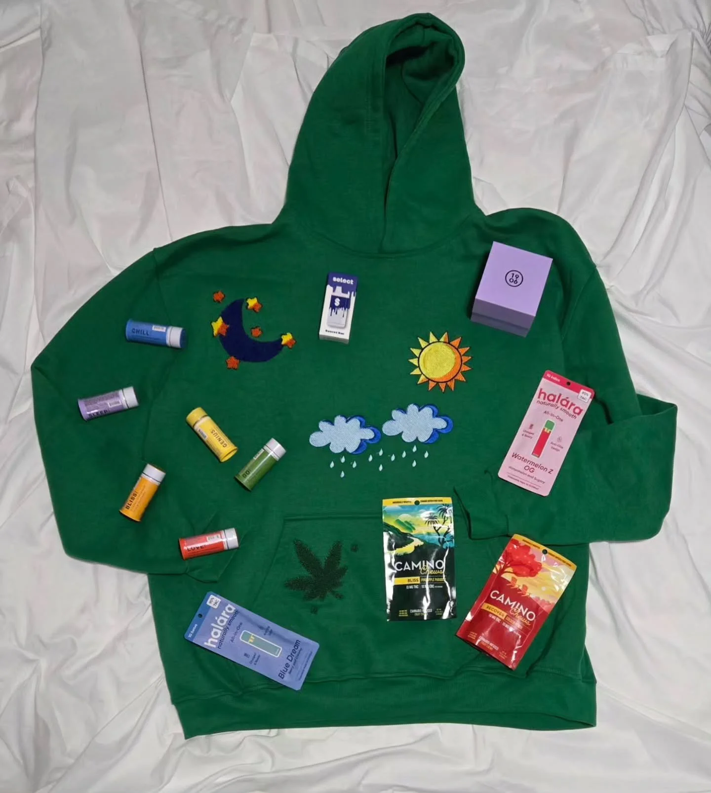 WE GOT SOME PRIZES!! 
Today at WAMB fest we'll be raffling off a bunch of goodies from ya fave cannabis brands 💚😎

Doors open at 330PM! See you there!!
