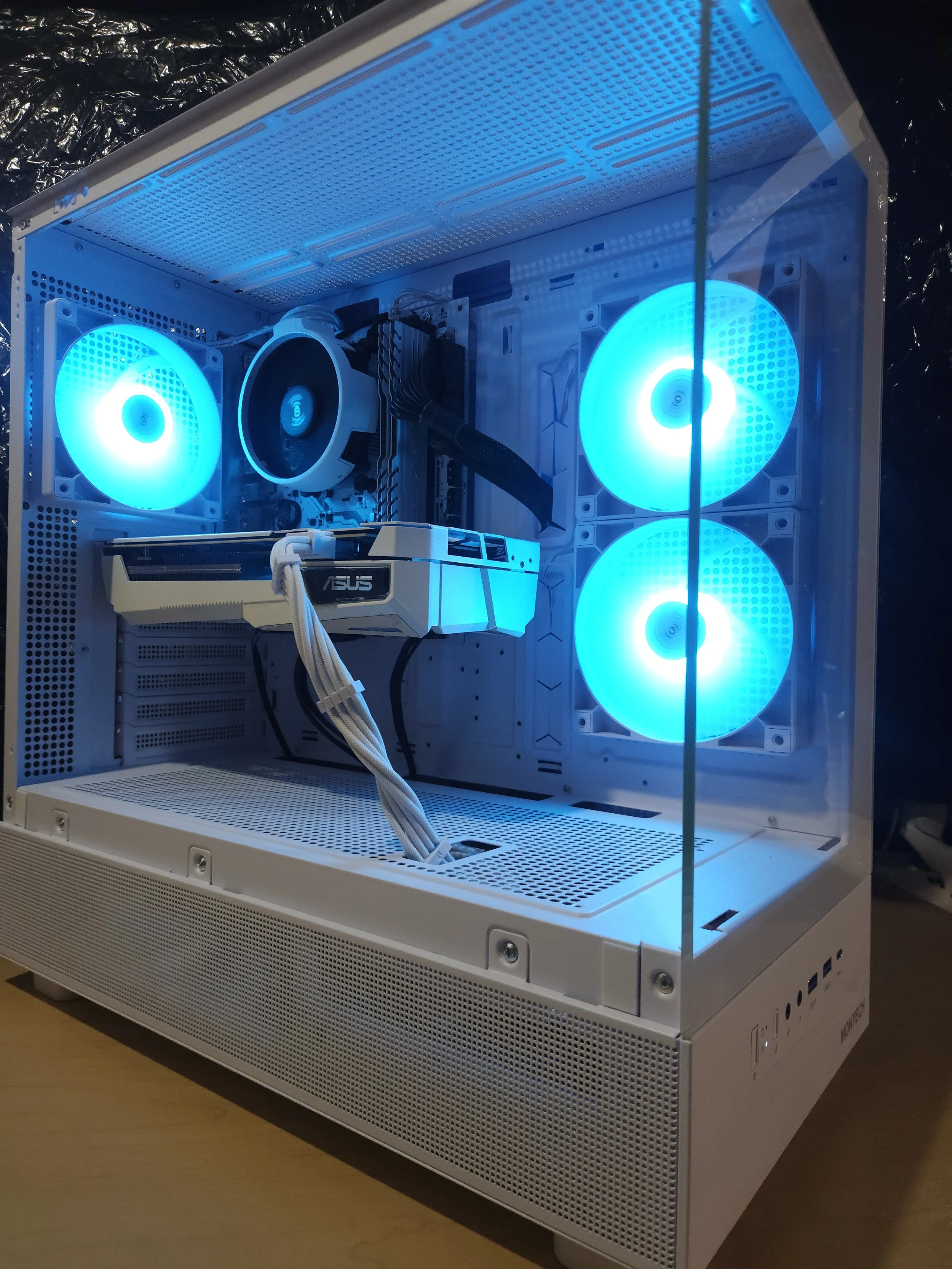 『Glacier』Mid-Range Gaming PC | RTX 3060 12GB | Ryzen 5 5500 | 512 SSD |