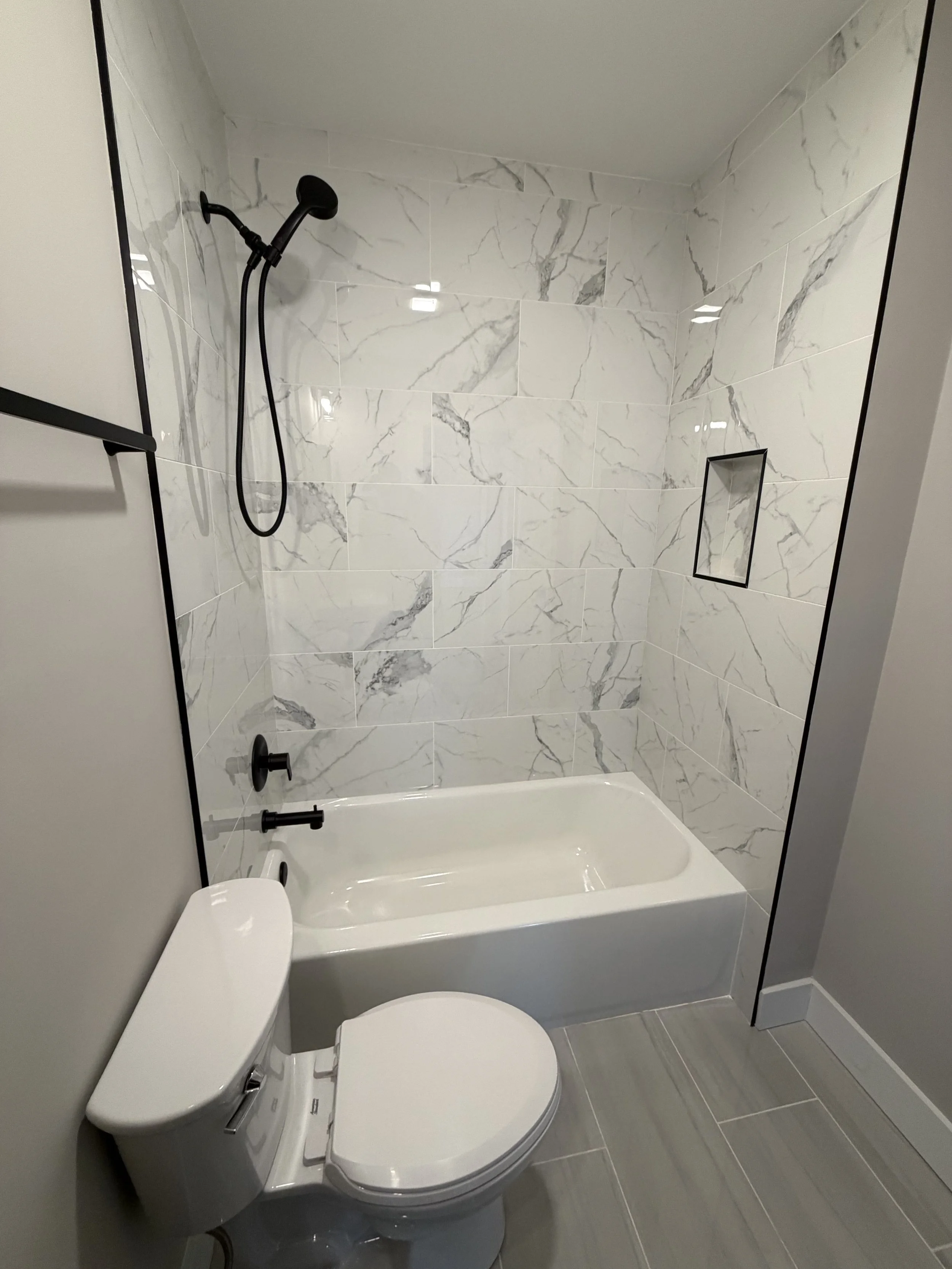 2544 Unit 4 Bathroom After 2.jpg