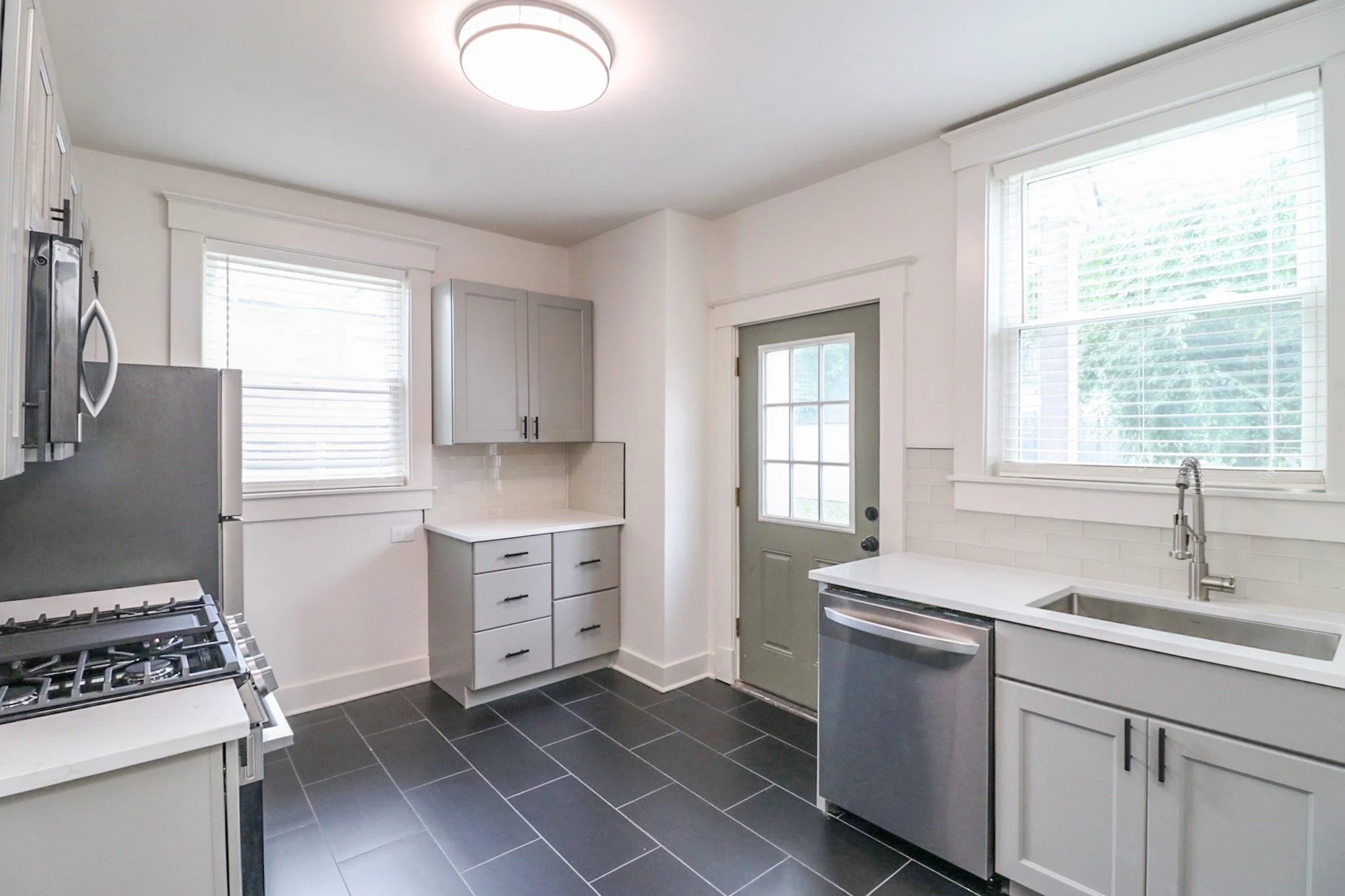 2111 Williams Kitchen Pic 1.jpg