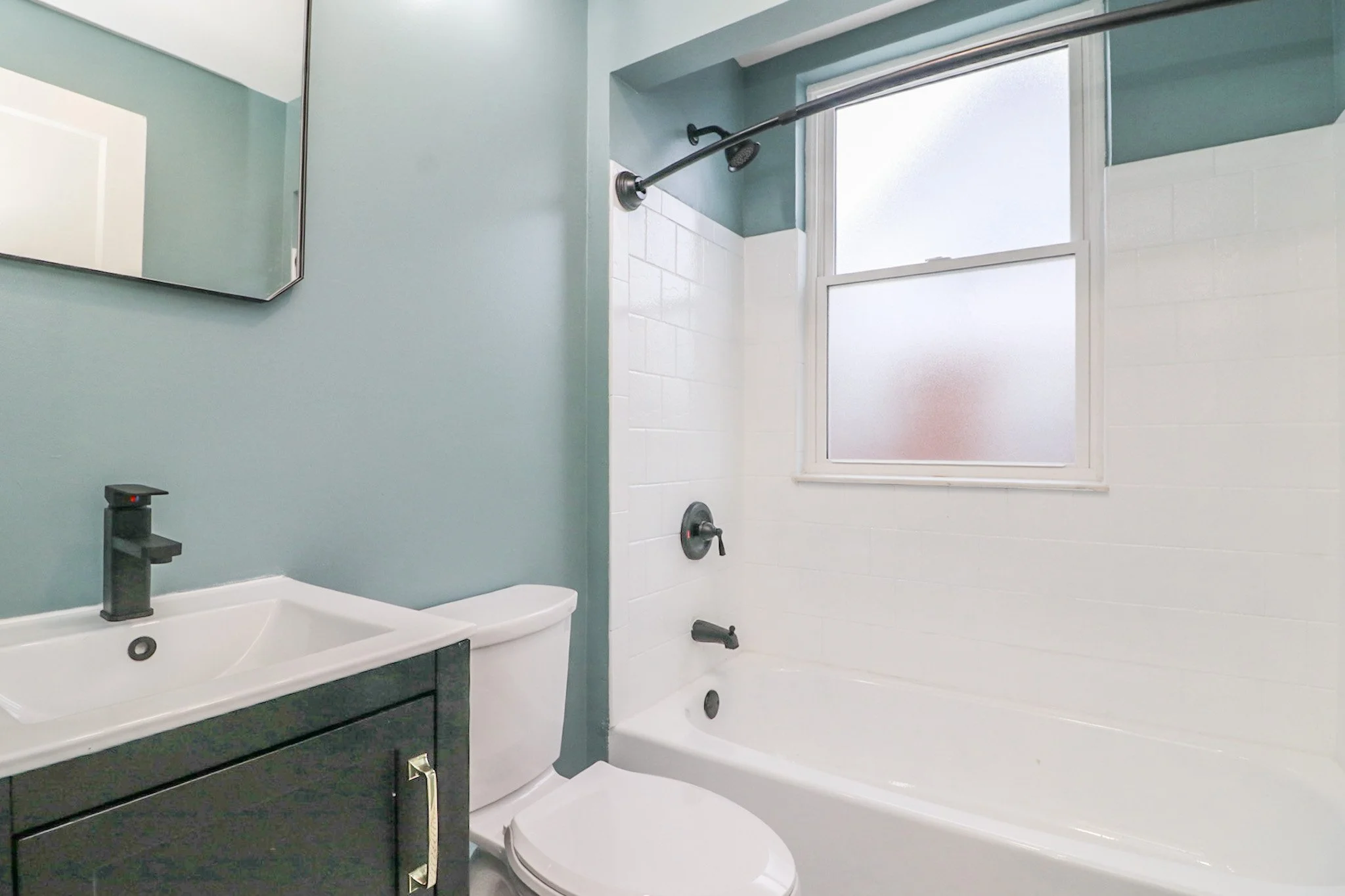 2109 Williams Bathroom 1 Pic 1.jpg