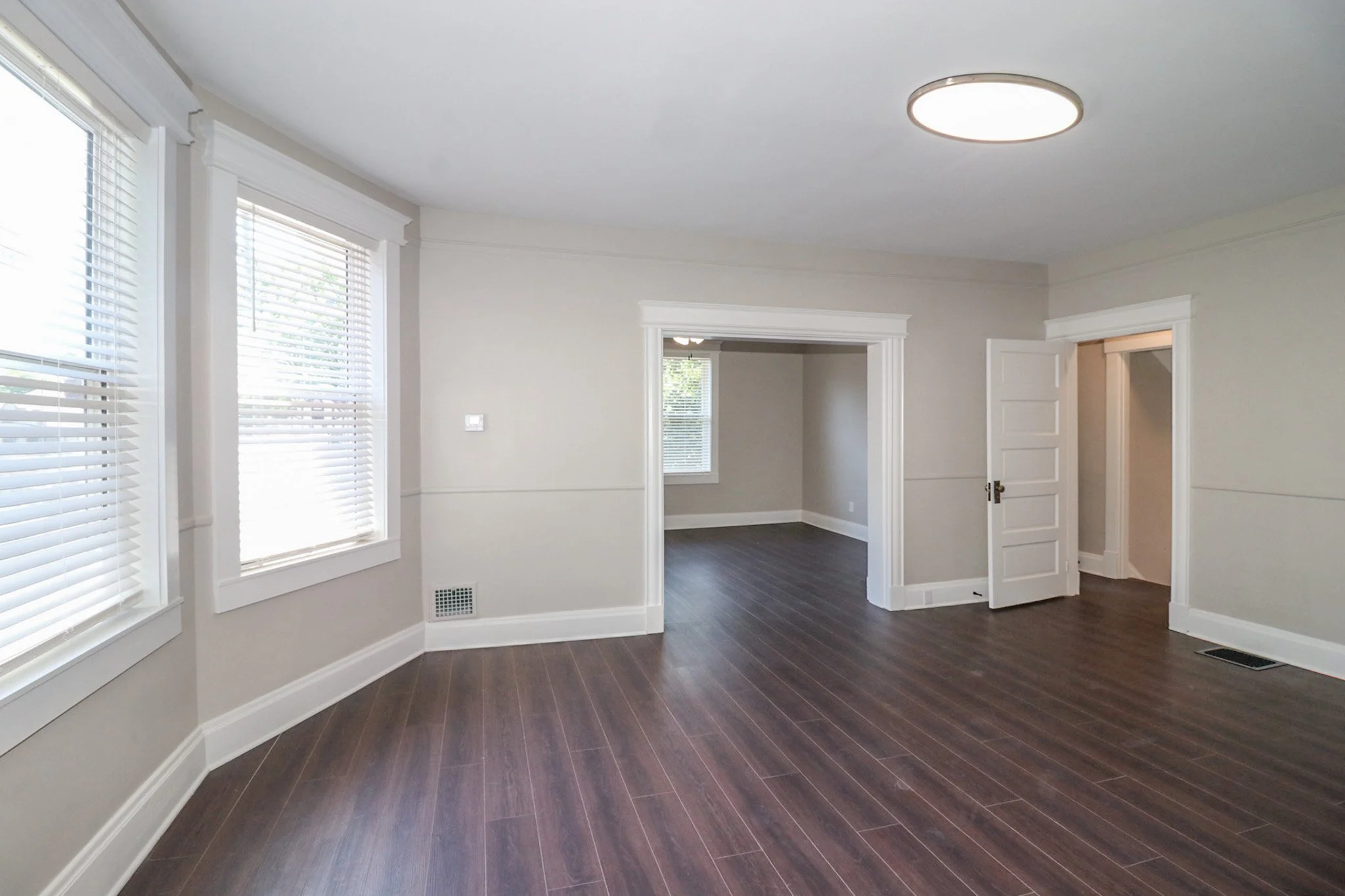 1634 Unit 2 Living Room 1.jpg