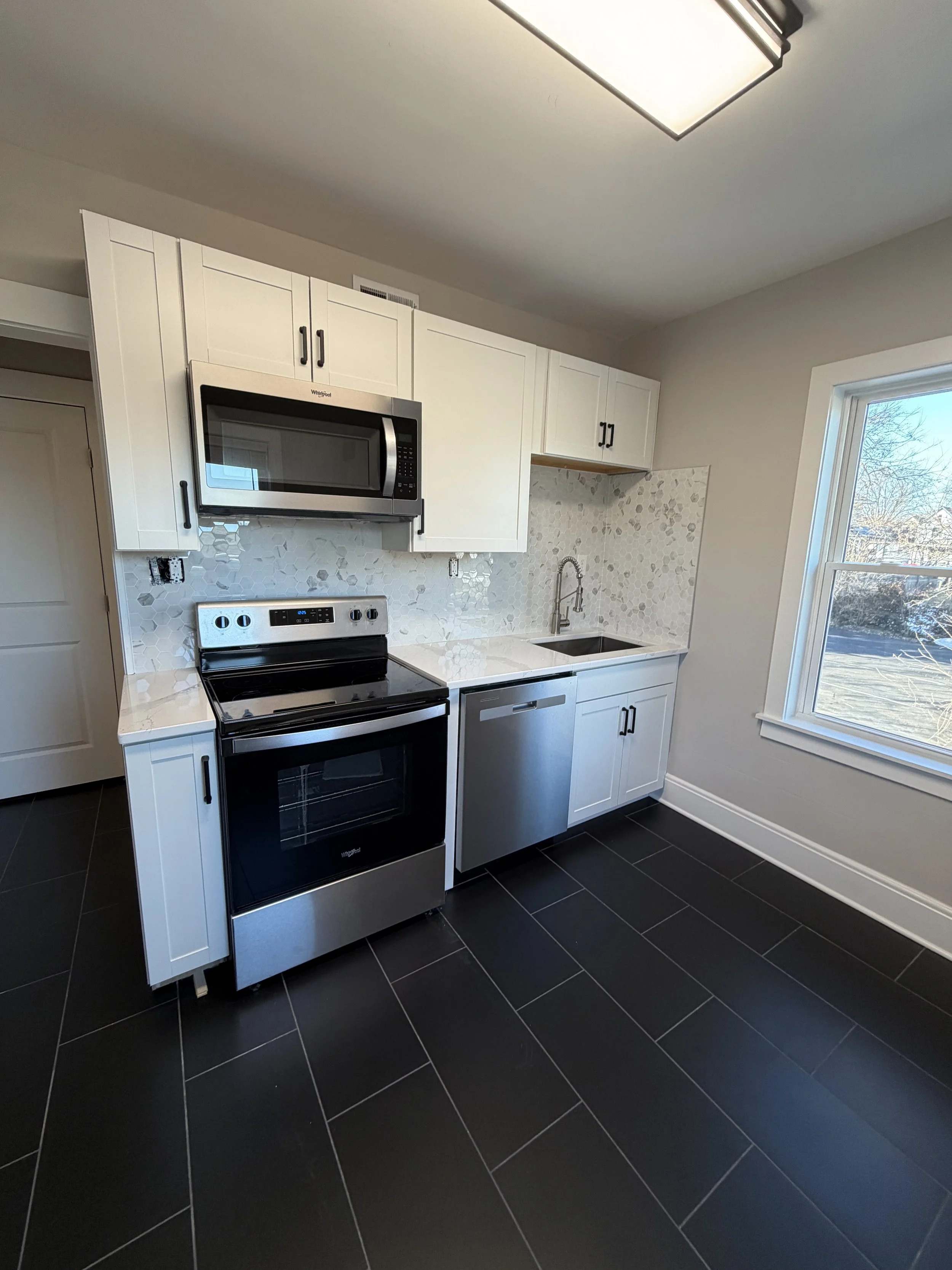 2544 Unit 4 Kitchen After 1.jpg