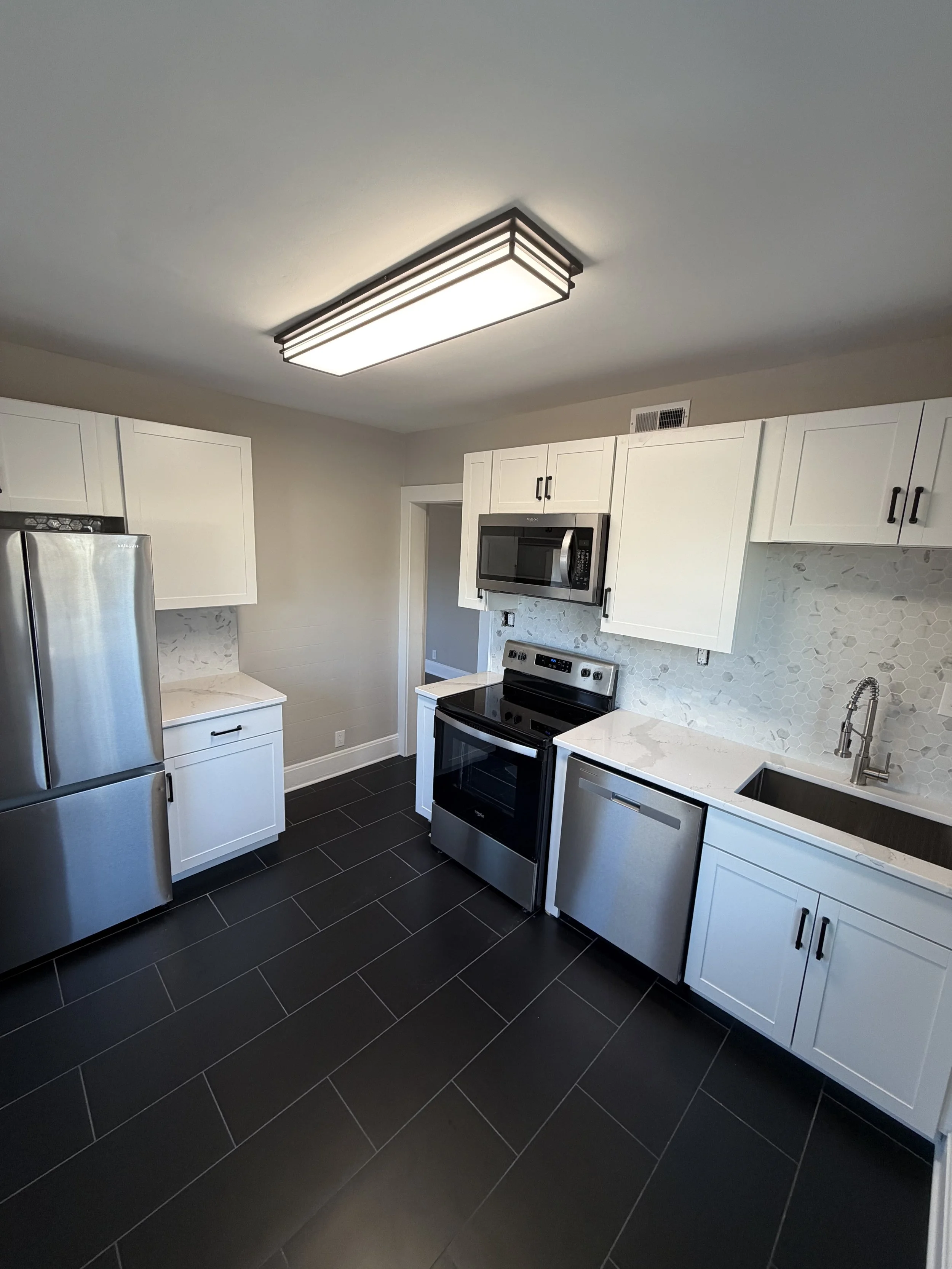 2544 Unit 4 Kitchen After 2.jpg