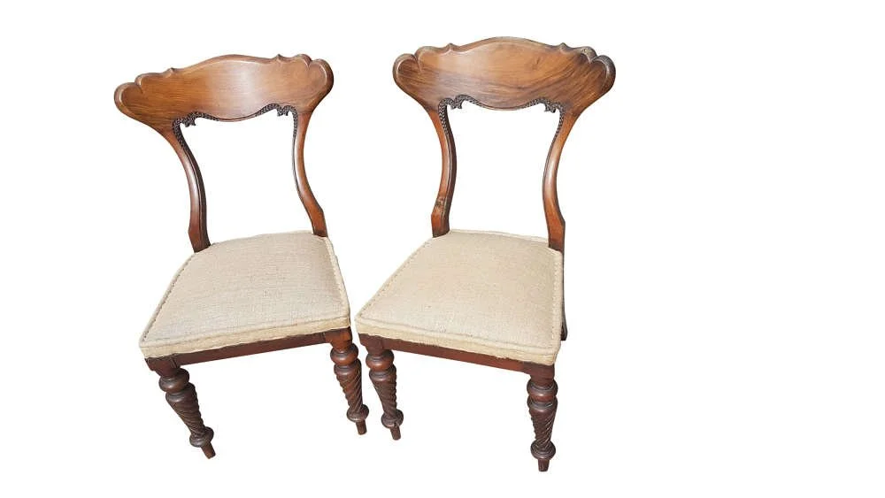 pair-of-19th-century-scottish-walnut-chairs_10094_pic4_size2.jpg
