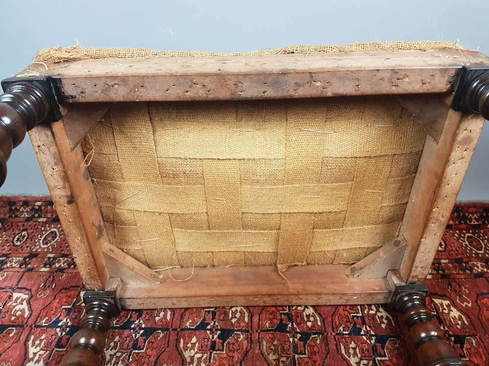 19thc-walnut-william-mary-style-stool_10114_pic5_size2.jpg