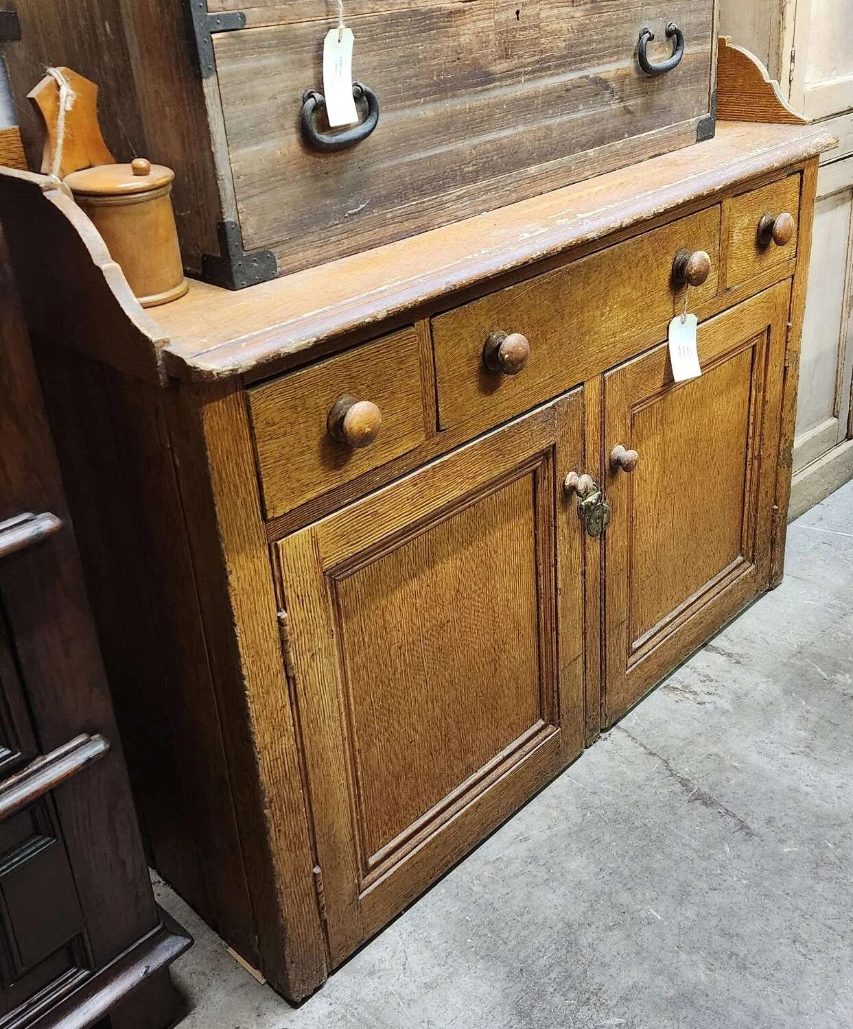 early-19thc-scottish-pine-dairy-dresser_10281_main_size3.jpg