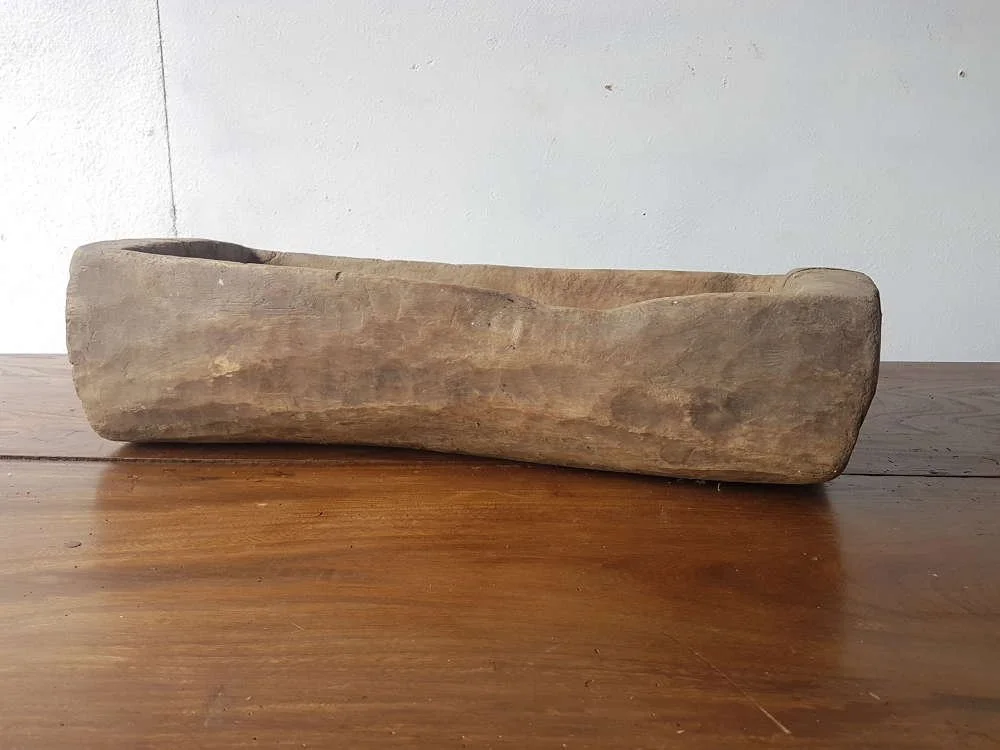 hand-hewn-19thc-carpathian-dough-bowl_10192_pic3_size2.jpg