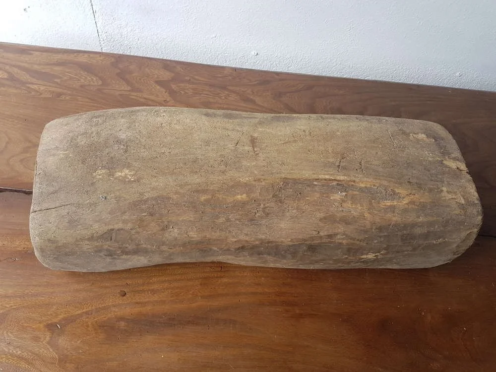 hand-hewn-19thc-carpathian-dough-bowl_10192_pic5_size2.jpg