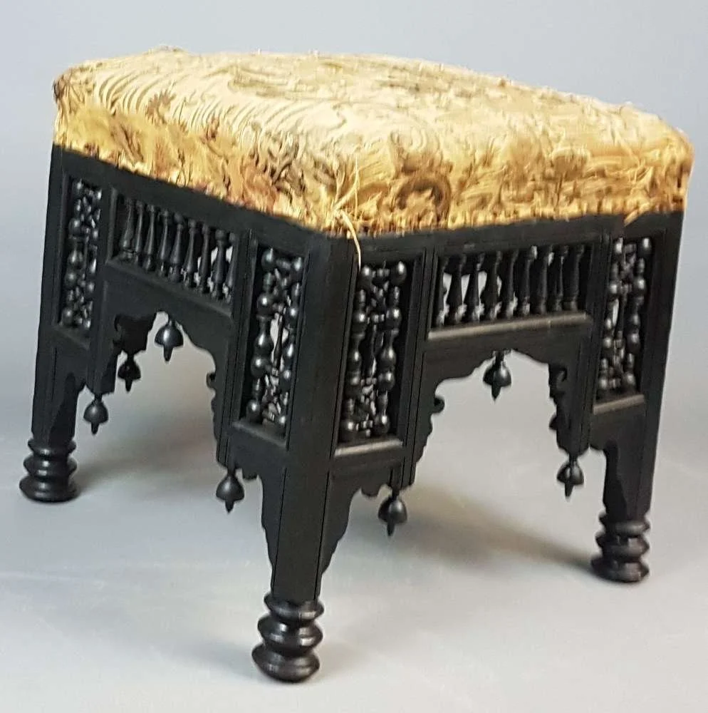 liberty-co-cairo-stool-mashrabiya-turnings-morrocan-style_10120_pic4_size2.jpg