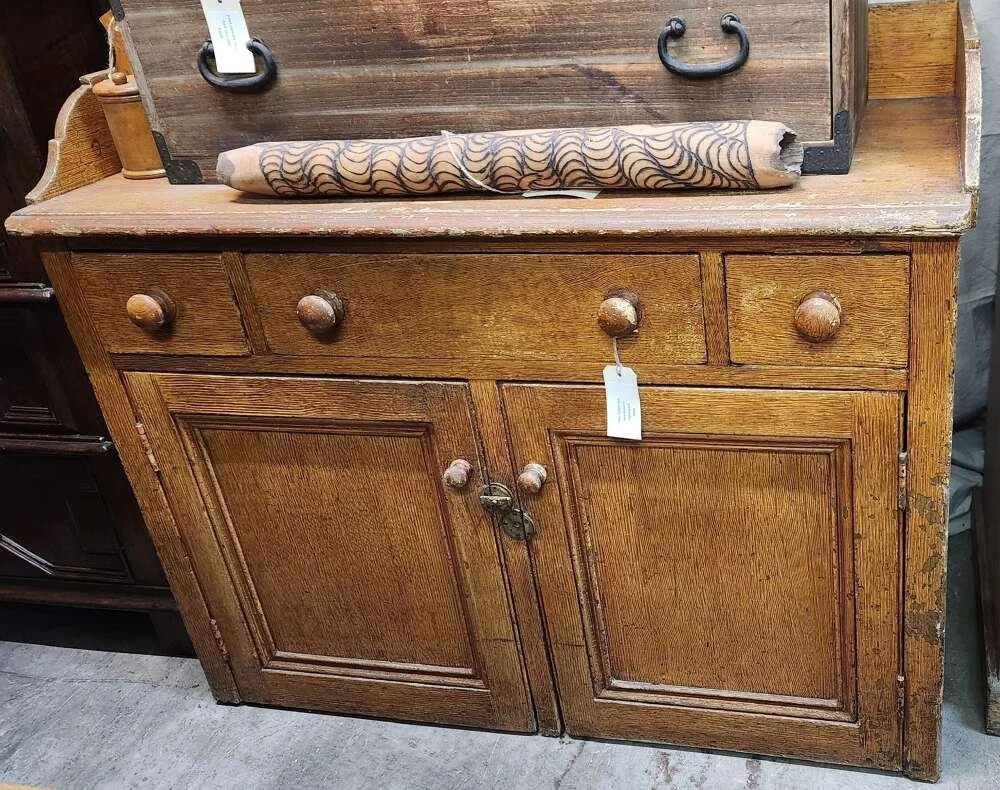 early-19thc-scottish-pine-dairy-dresser_10281_pic3_size2.jpg