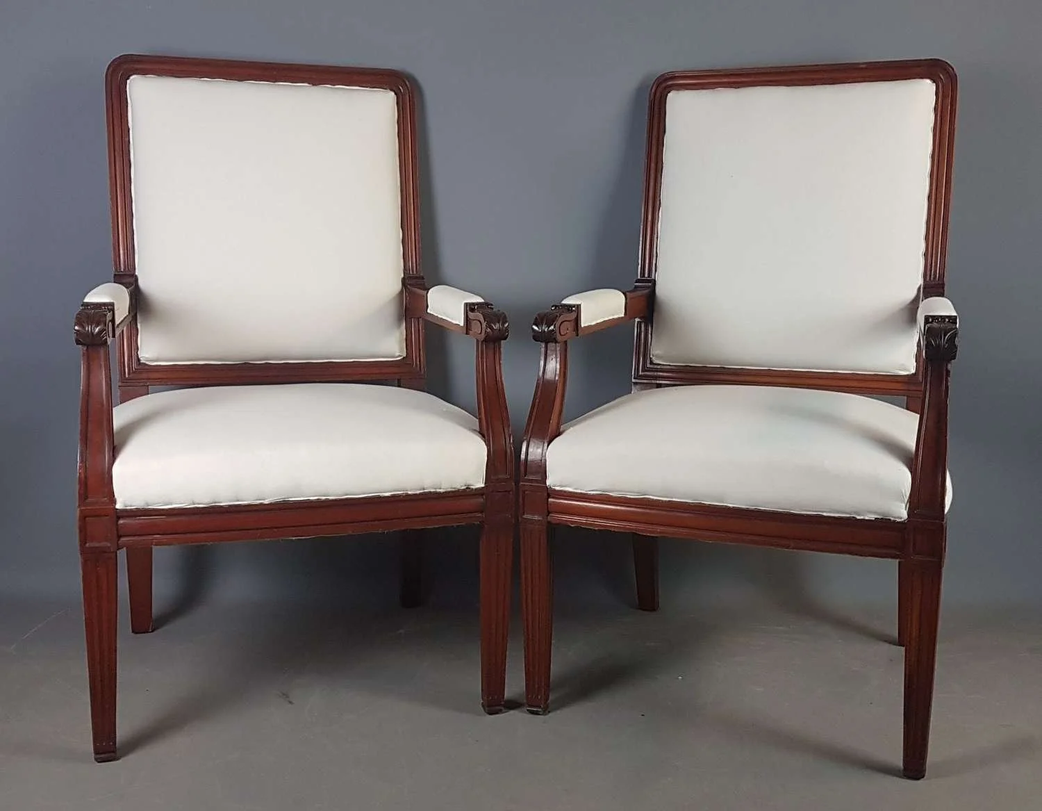 early-20th-century-red-walnut-carved-irish-armchairs_10092_main_size3.jpg