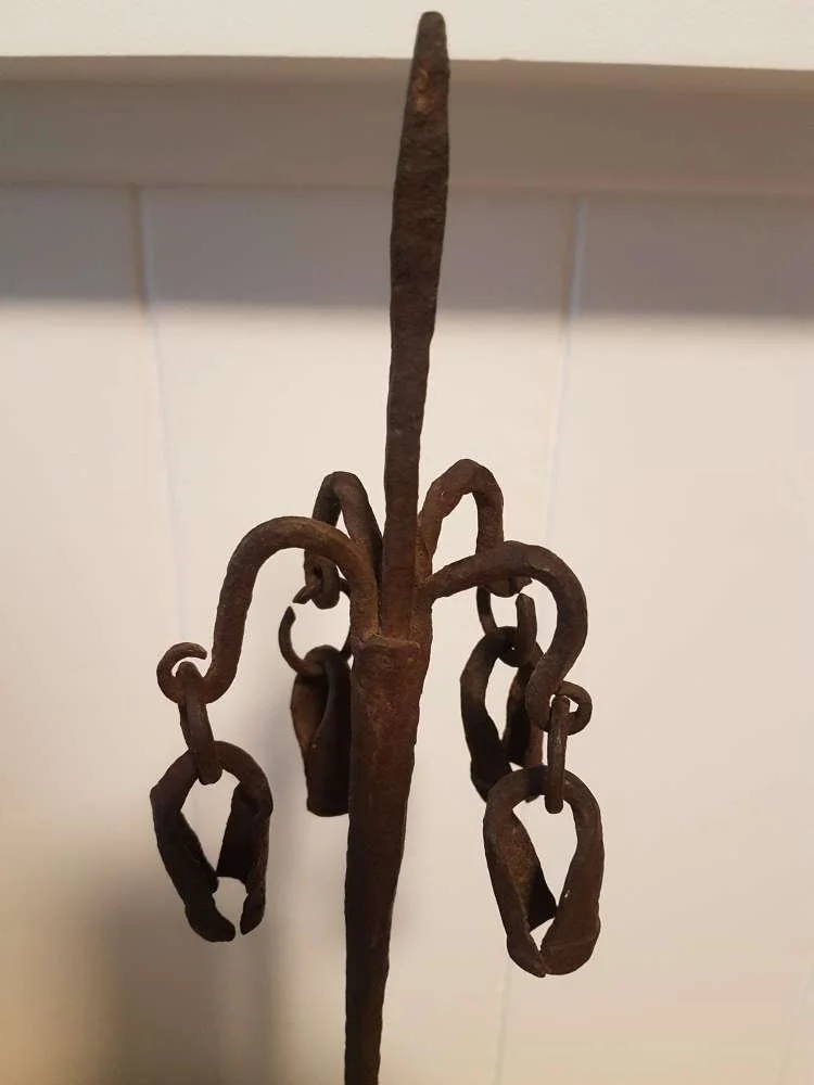 tall-gong-staff-yoruba-benin-_10239_pic4_size2.jpg