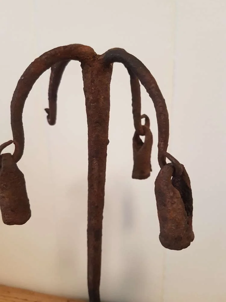 yoruba-staff-with-gongs-_10238_pic3_size2.jpg (Copy)